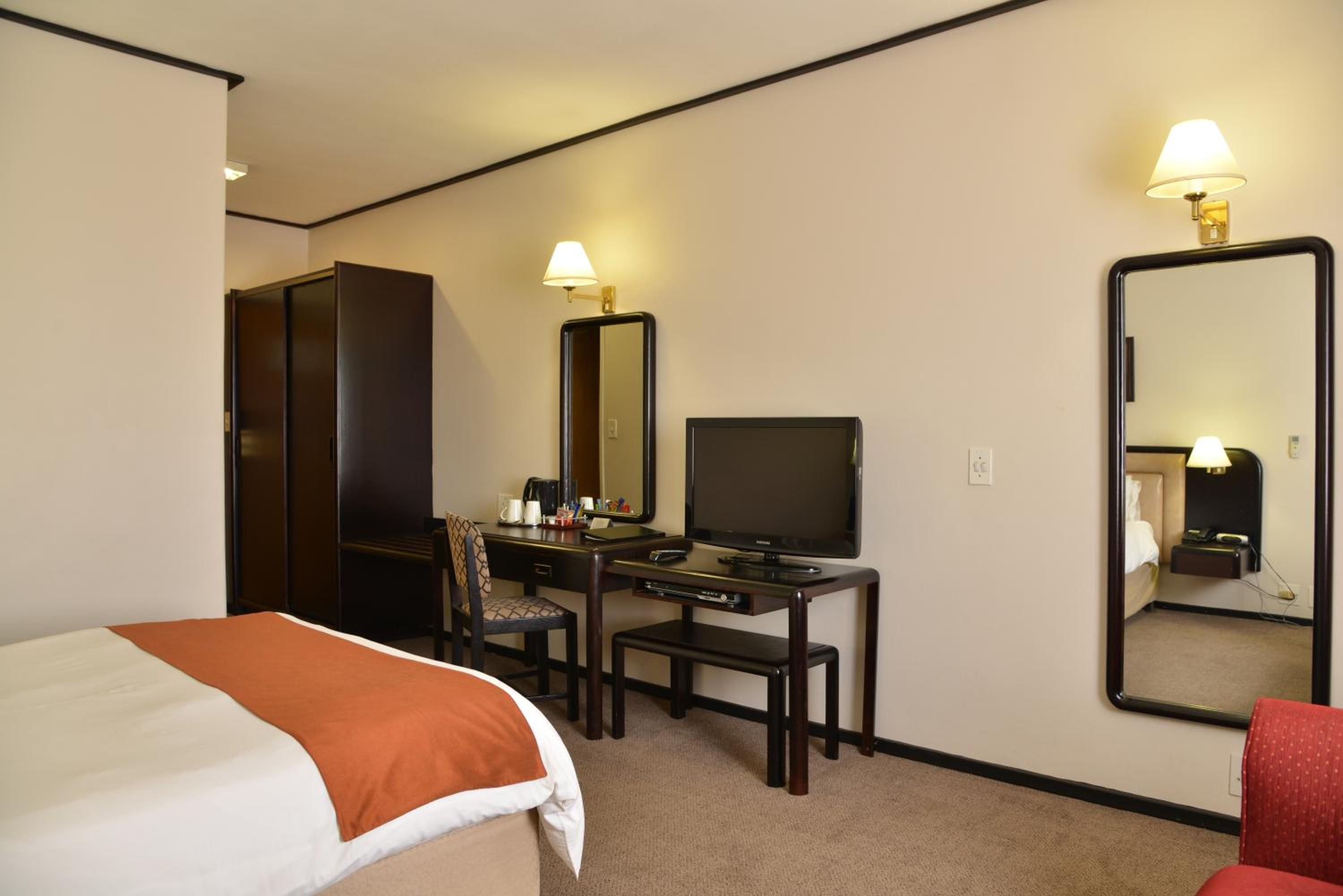 Standard Double Room - Photo 5