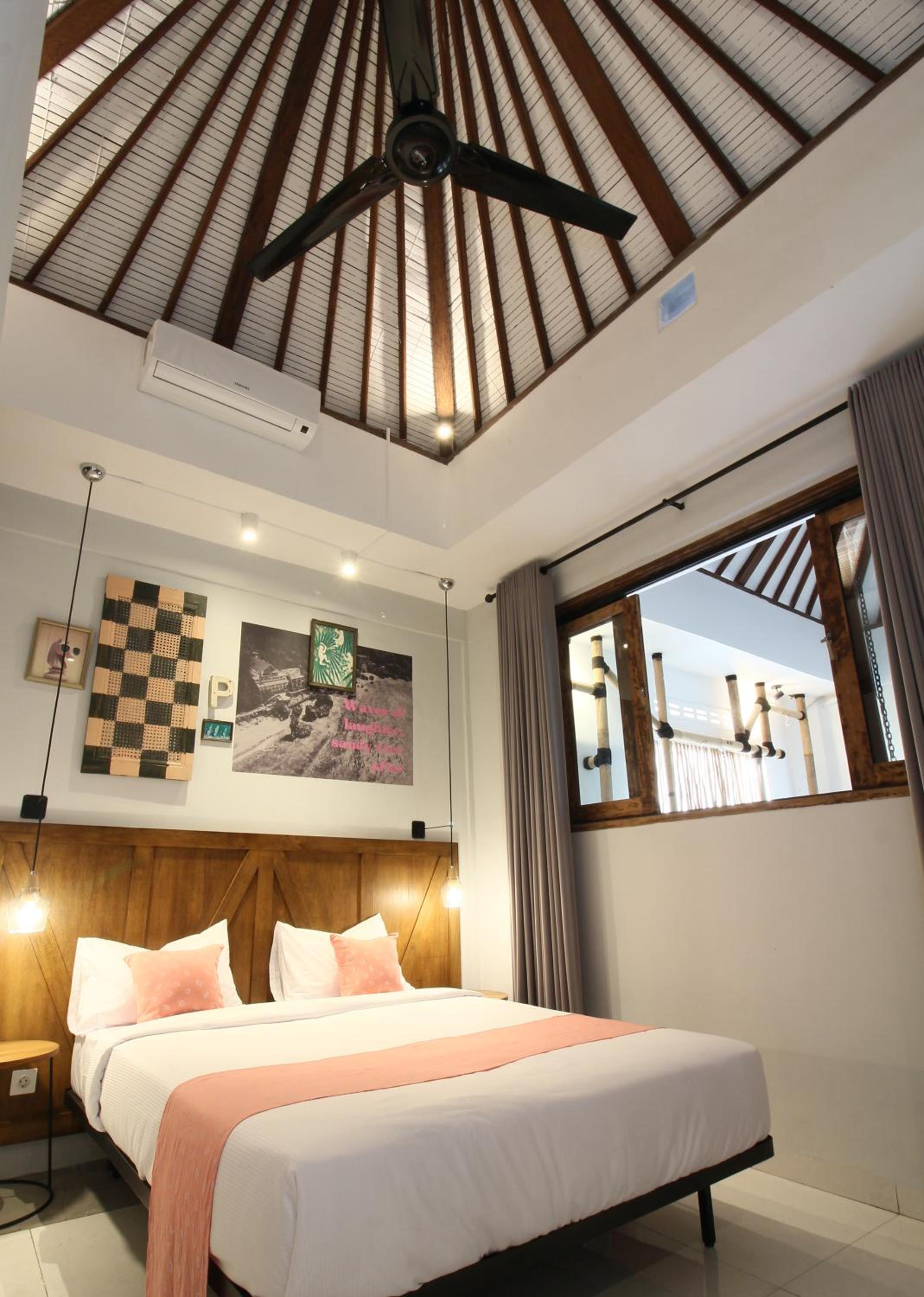Deluxe Room - Photo 6