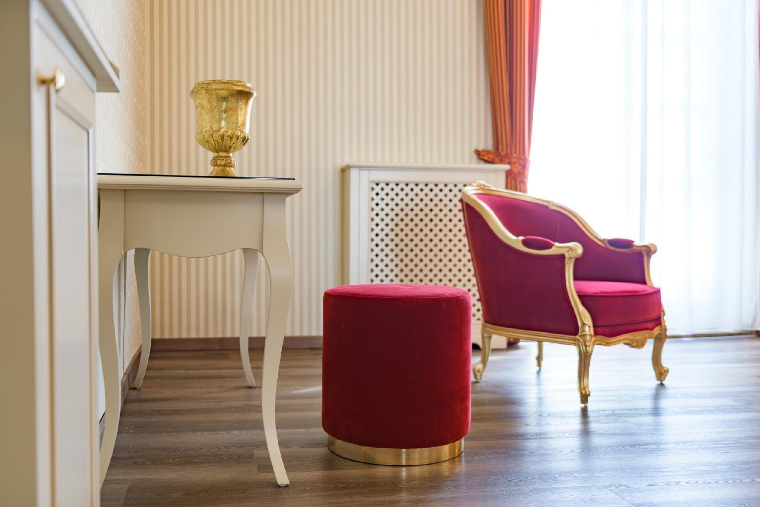Deluxe Room - Photo 7