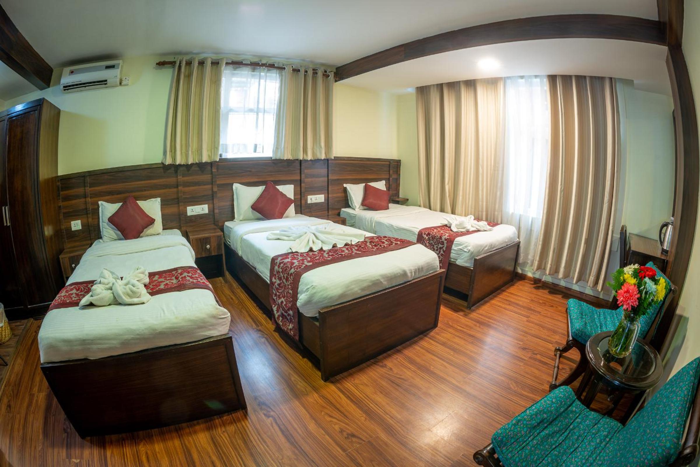 Deluxe Triple Room