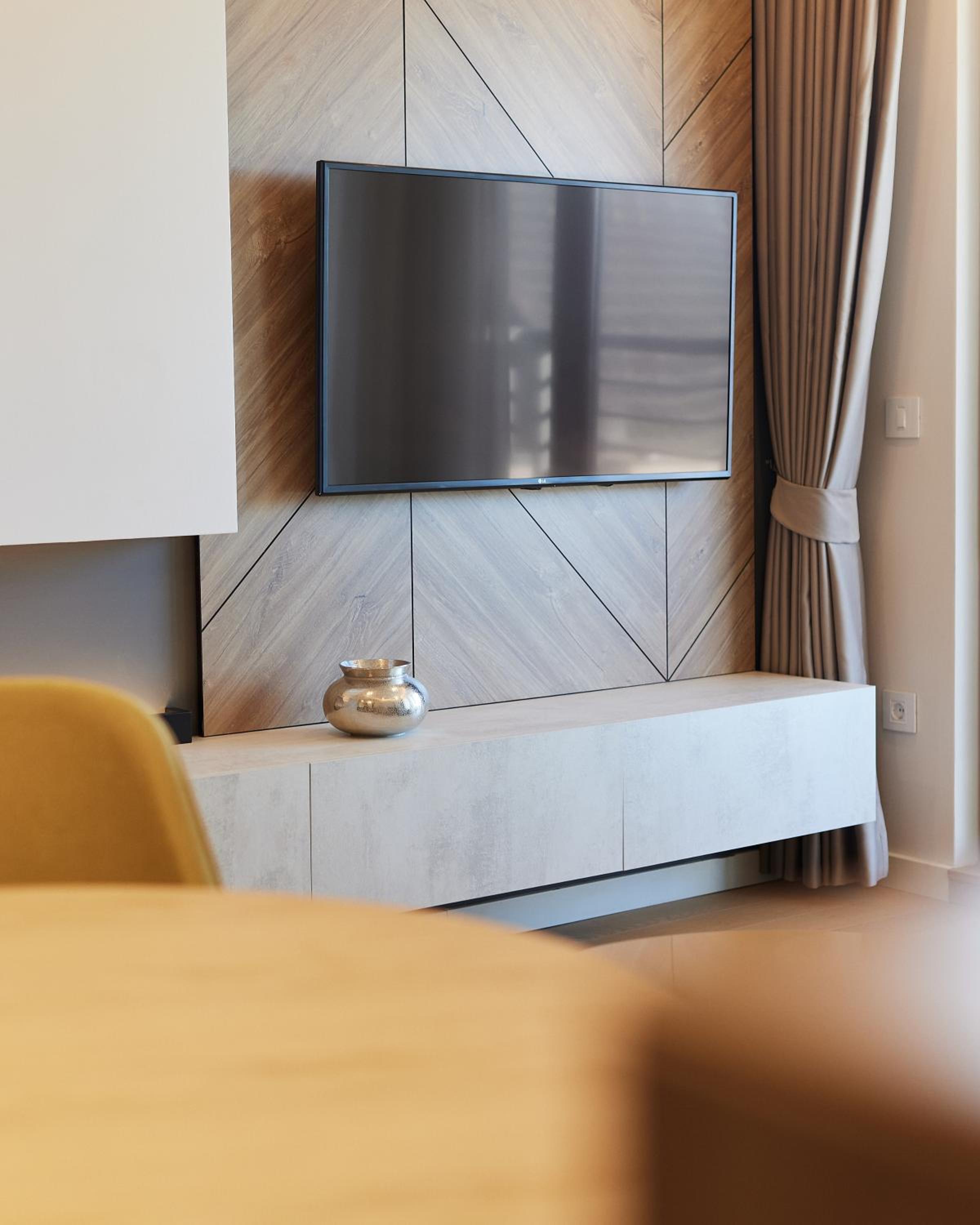Premium Studio Apartment - Photo 2