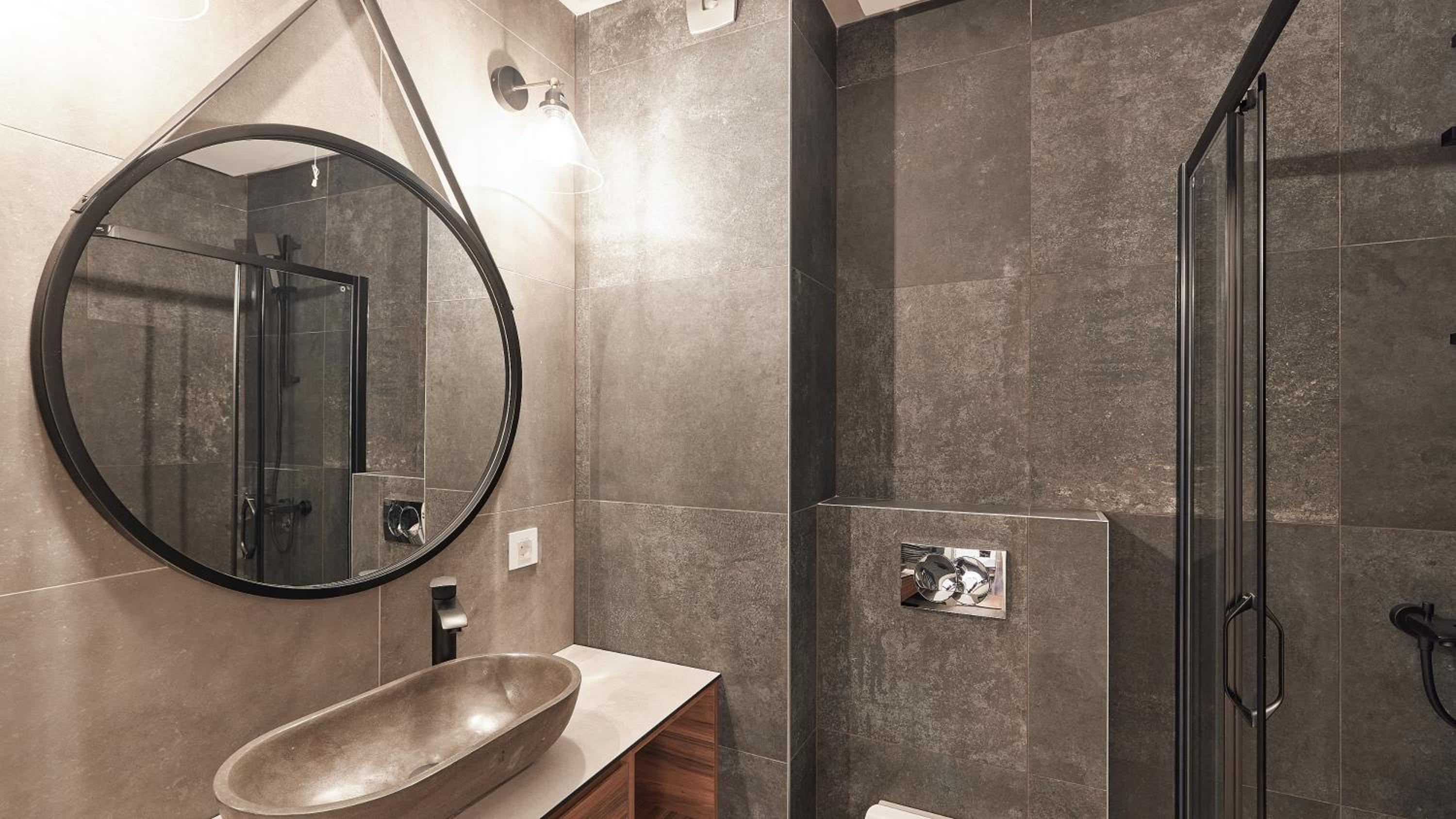 Premium One-Bedroom Apartment - Photo 4