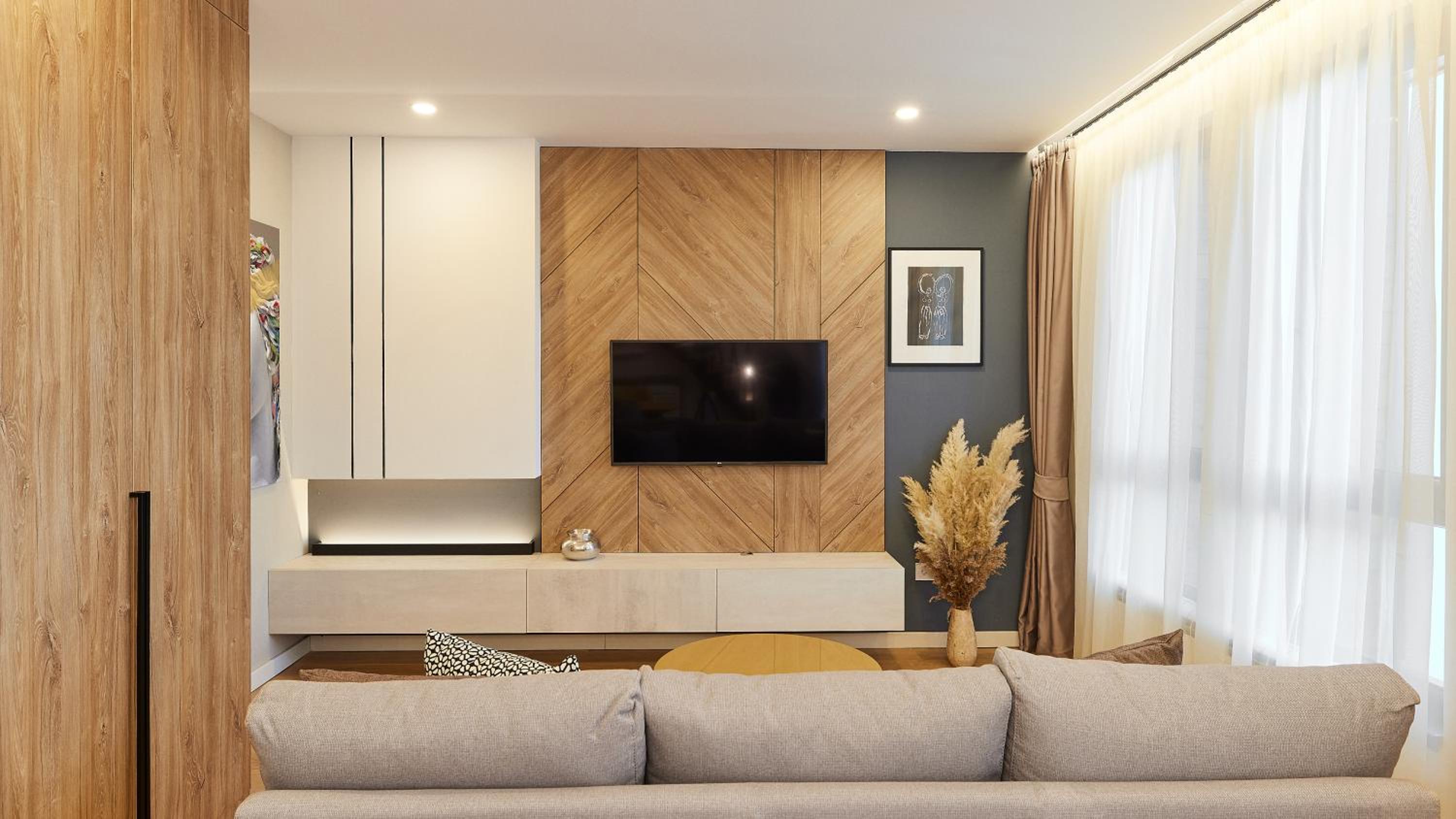 Premium Duplex Two-Bedroom Apartment - Photo 2