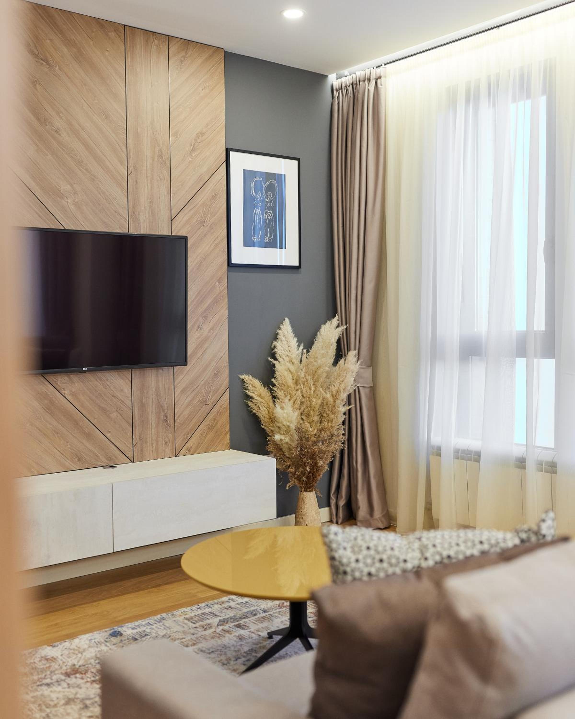 Premium Duplex Two-Bedroom Apartment - Photo 8