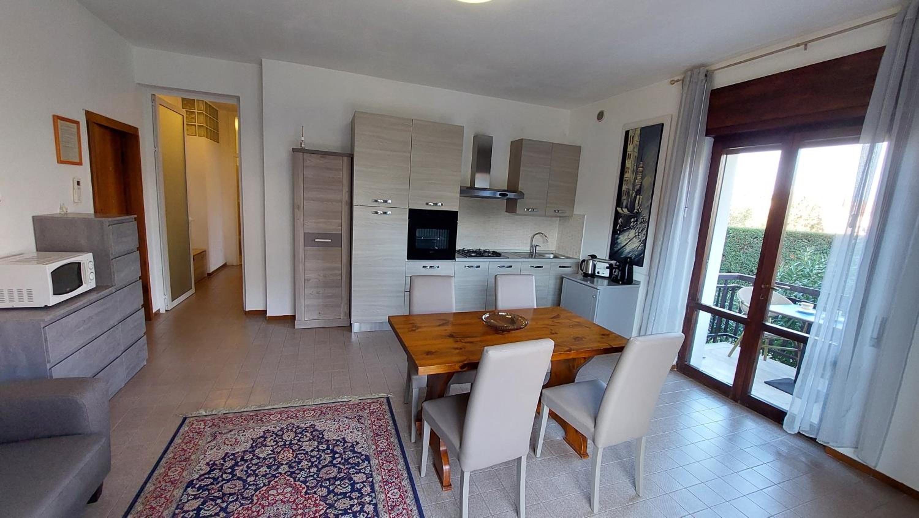 Apartment with Lake View photo 2