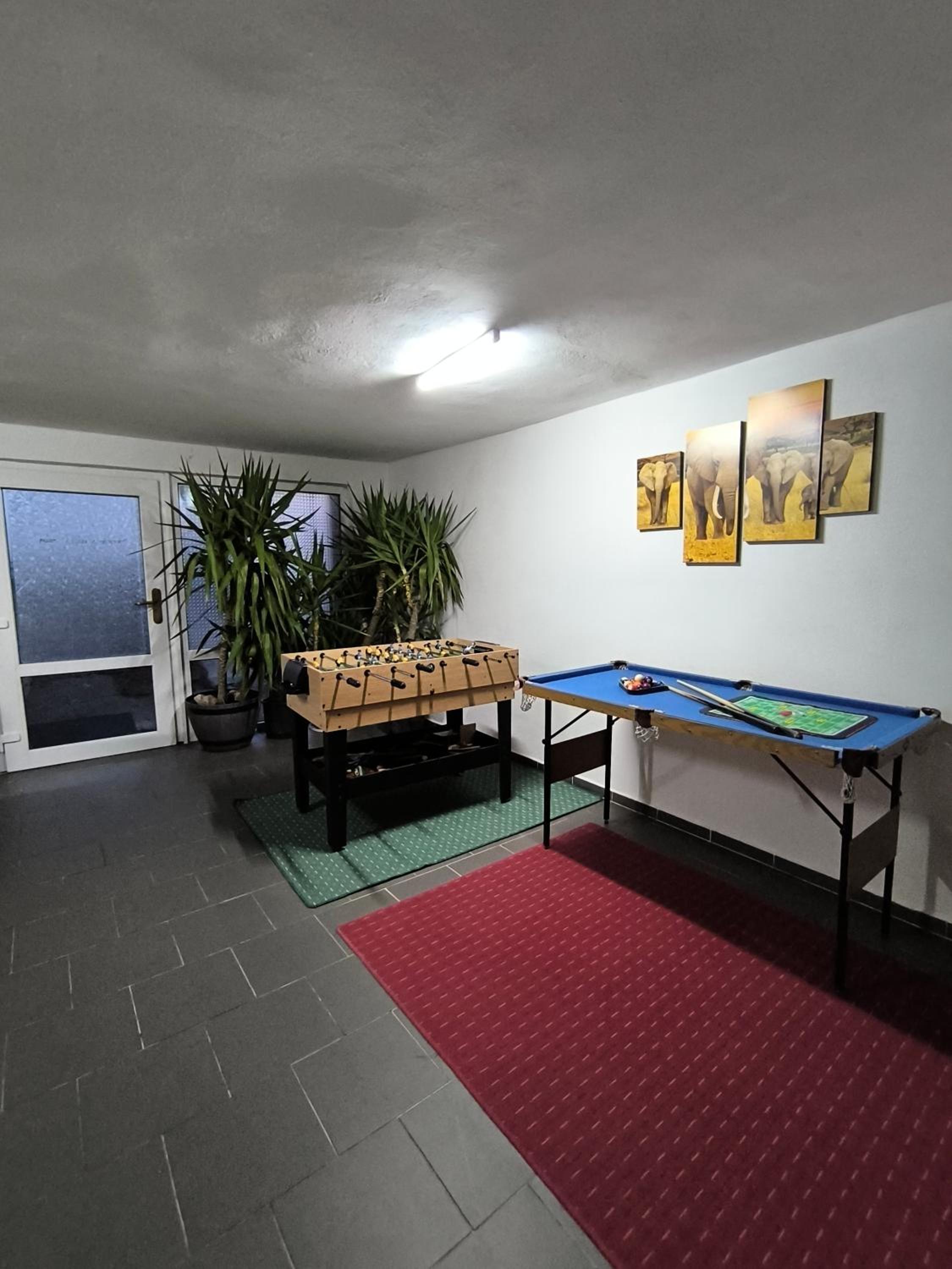 One-Bedroom Suite - Photo 8