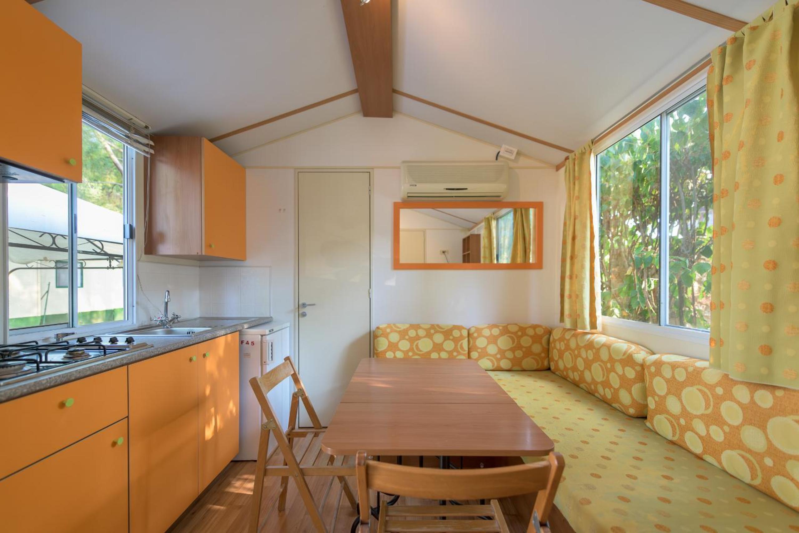 Standard Mobile Home photo 2