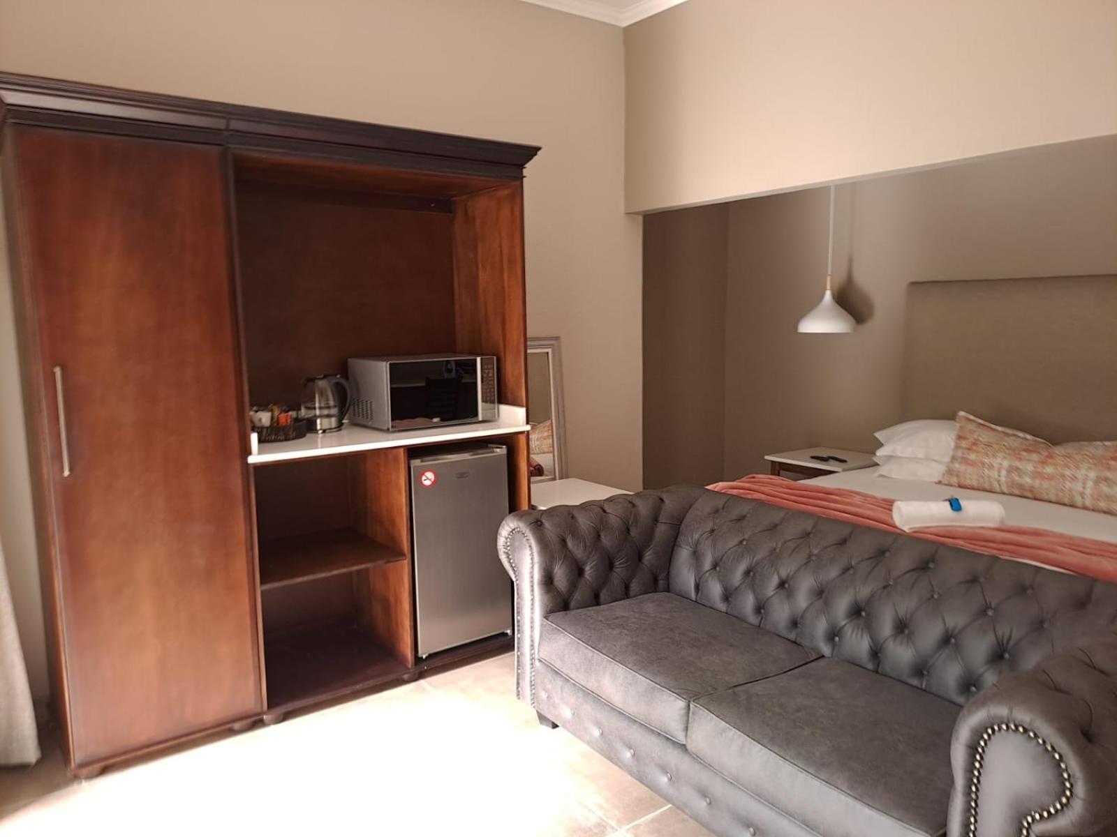 Deluxe King Room photo 2