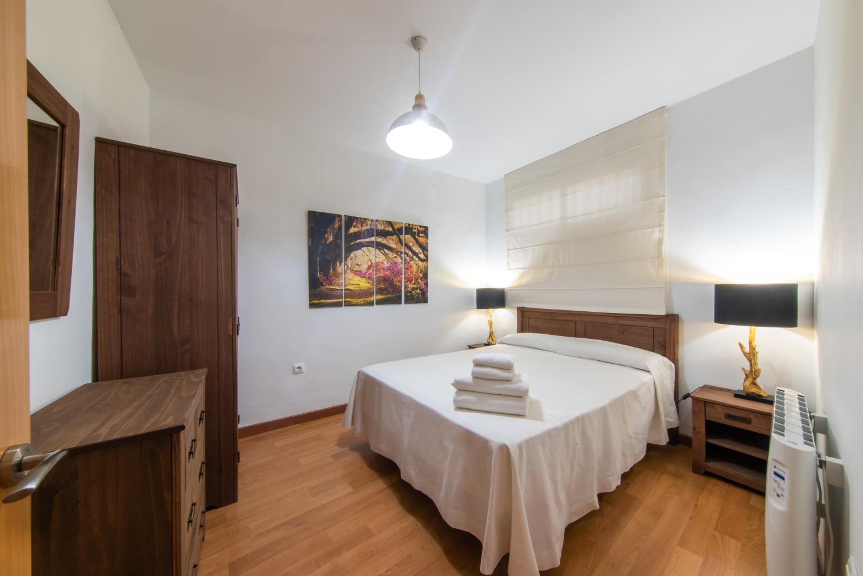 One-Bedroom Apartment - Photo 1