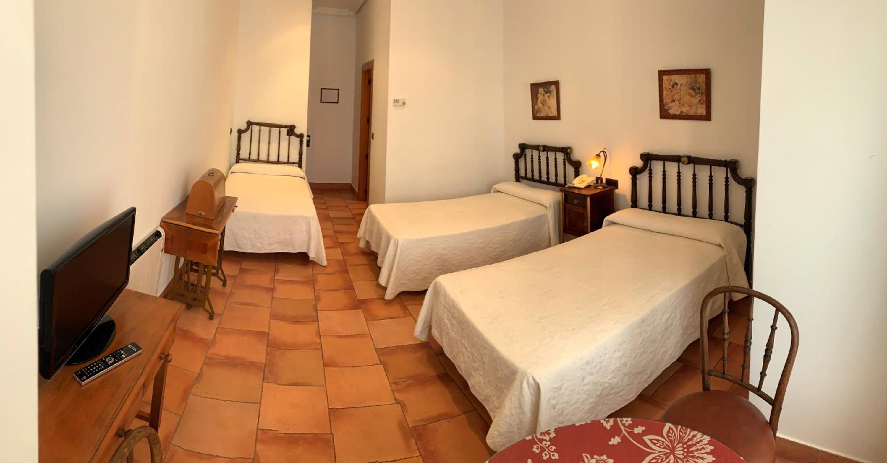 Triple Room photo 2