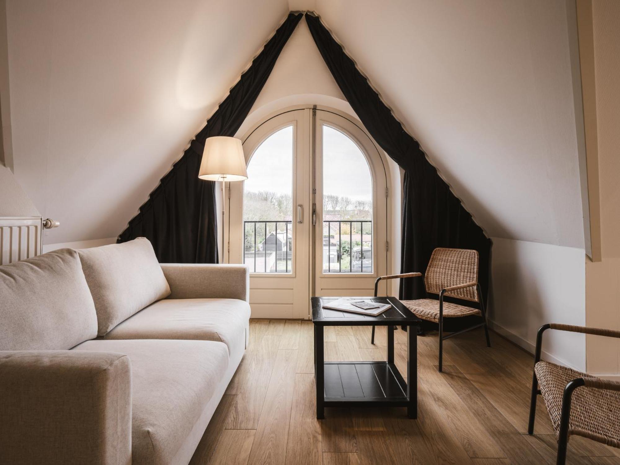 Large Double Room photo 1