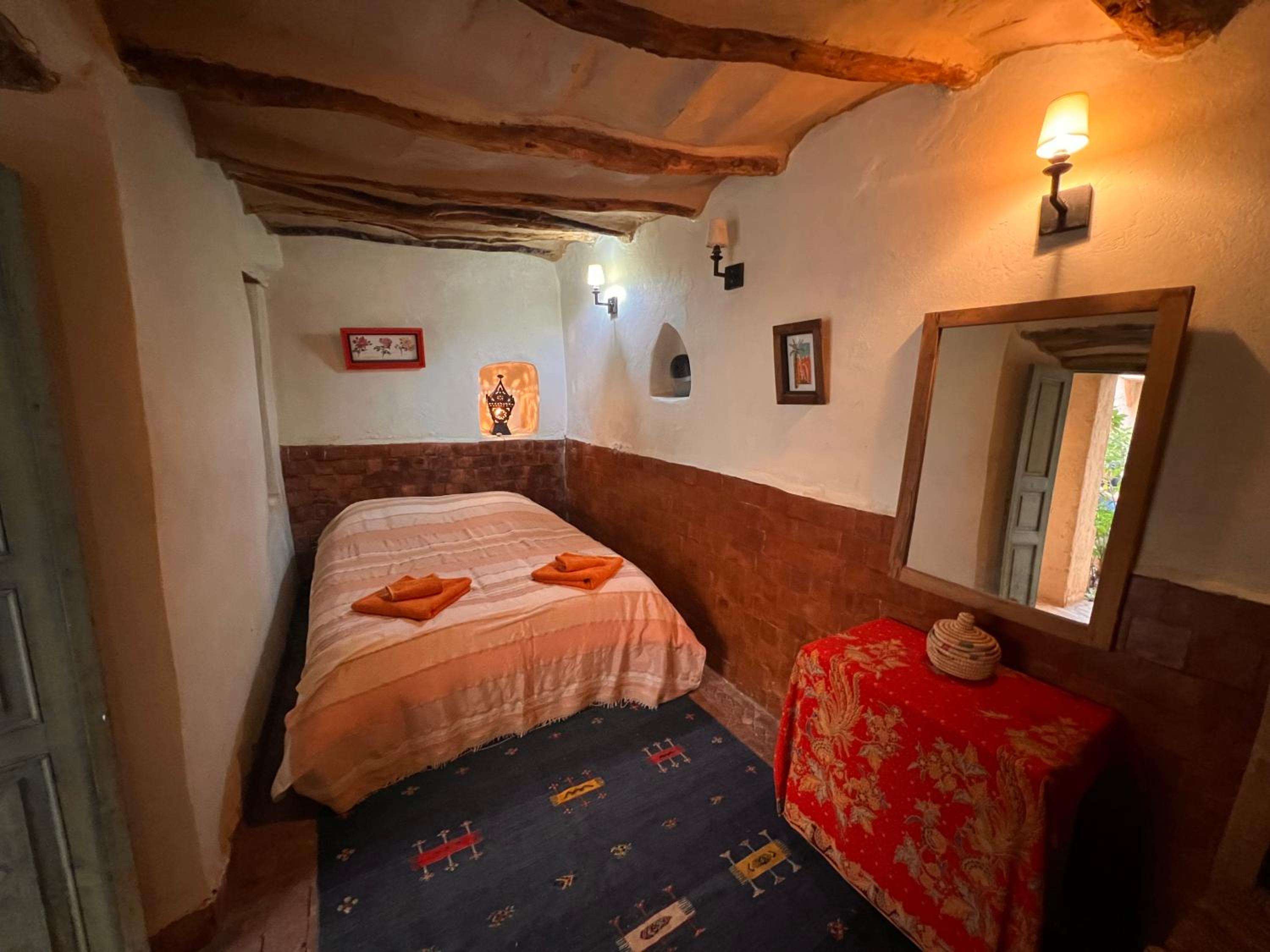 Double Room with Private External Bathroom photo 2