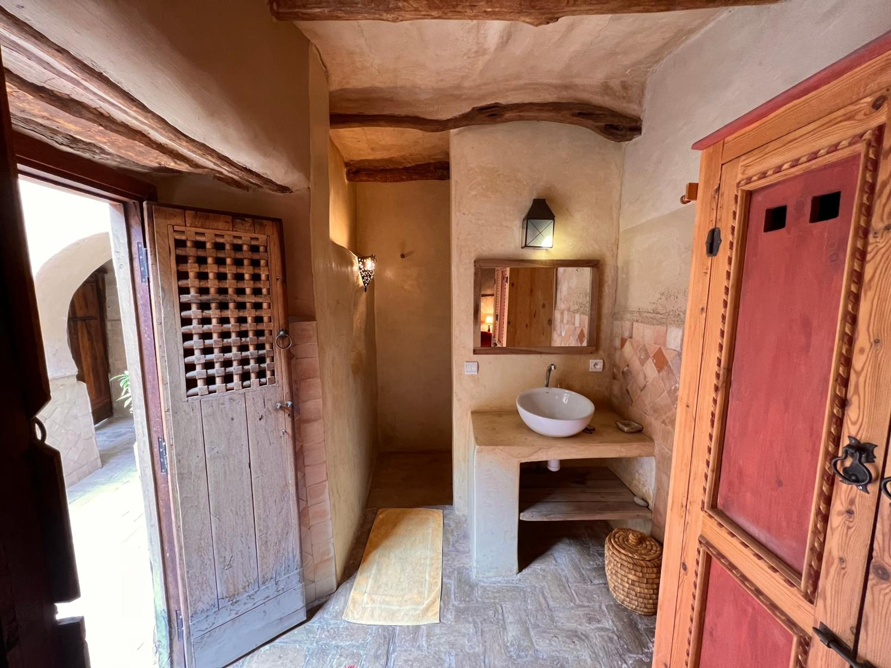 Double Room with Shared Toilet photo 3