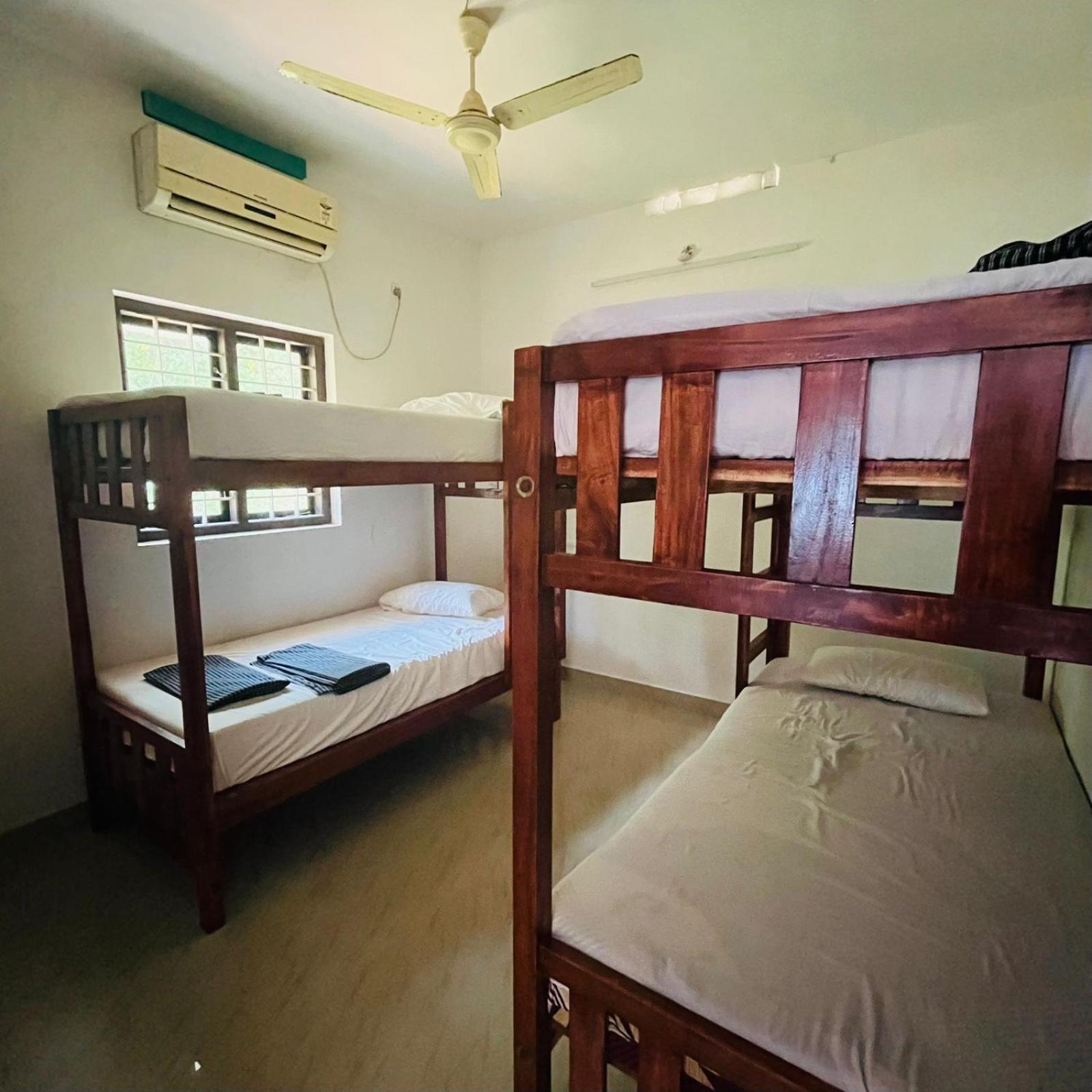 Bed In 4-Bed Mixed Dormitory Room photo 1