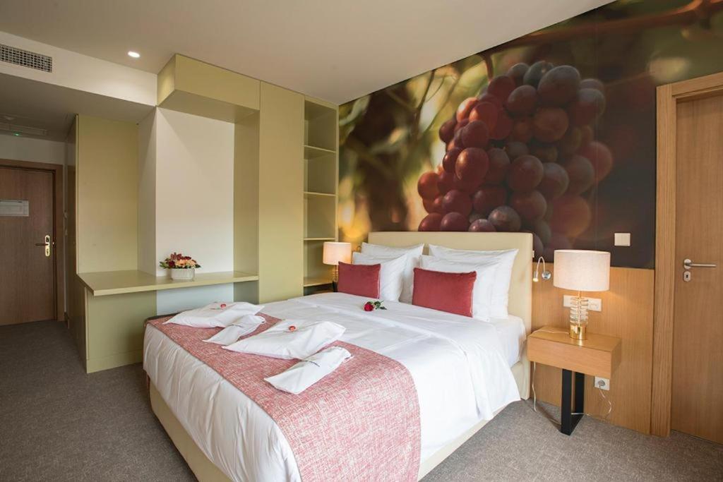 Deluxe Double Room - Photo 1