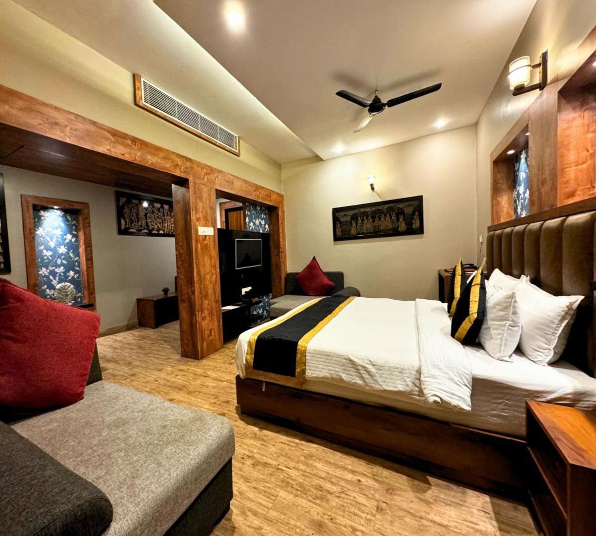 King Suite photo 2
