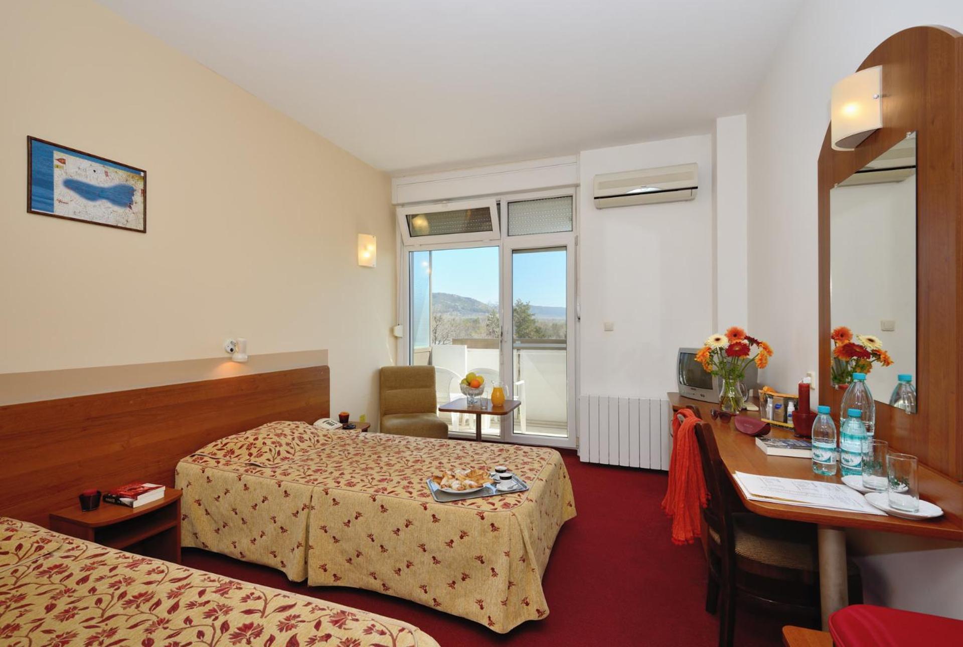 Twin Room - building 2 photo 2