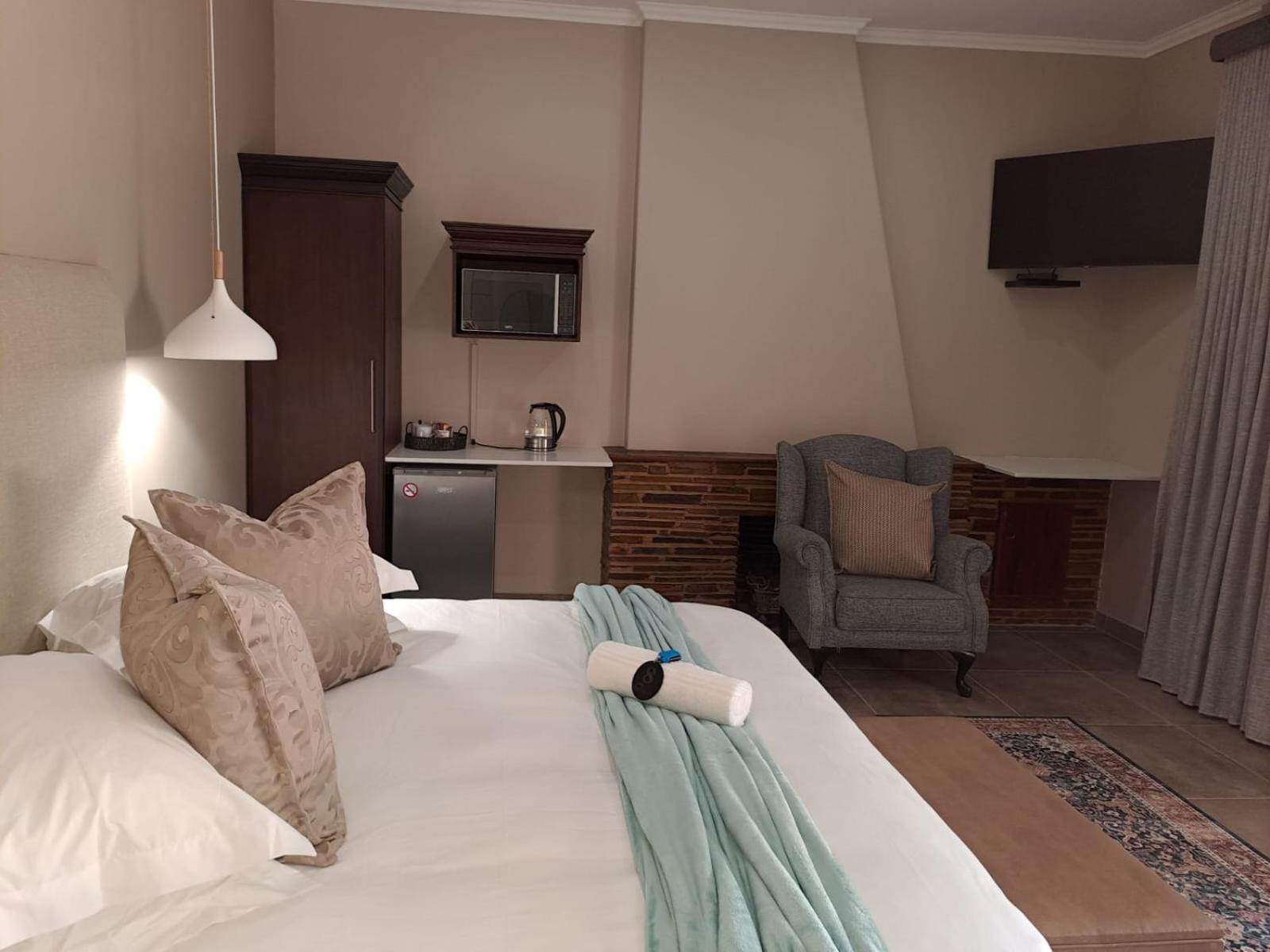 Deluxe King Room photo 2