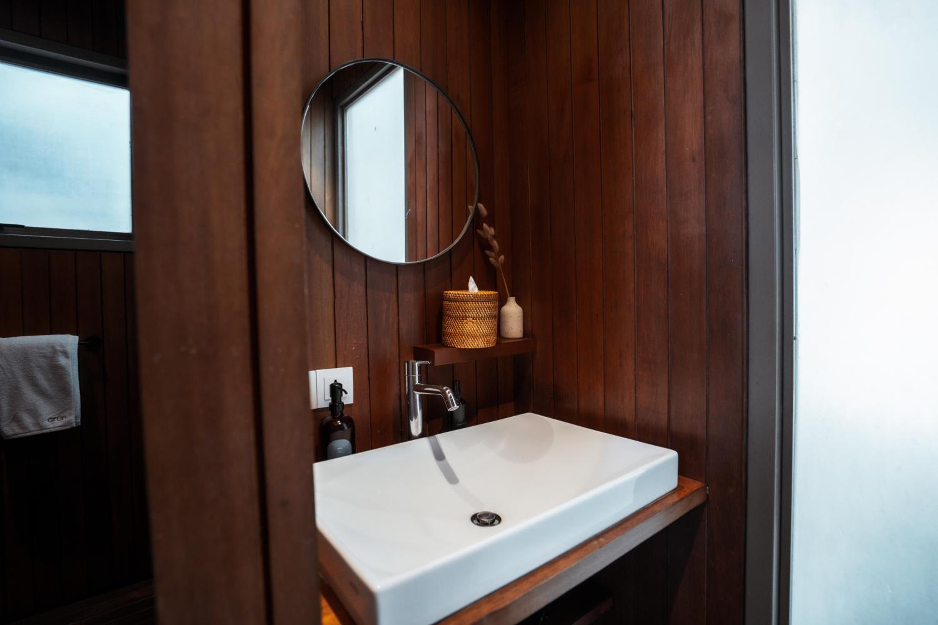 Treehouse B - Photo 7