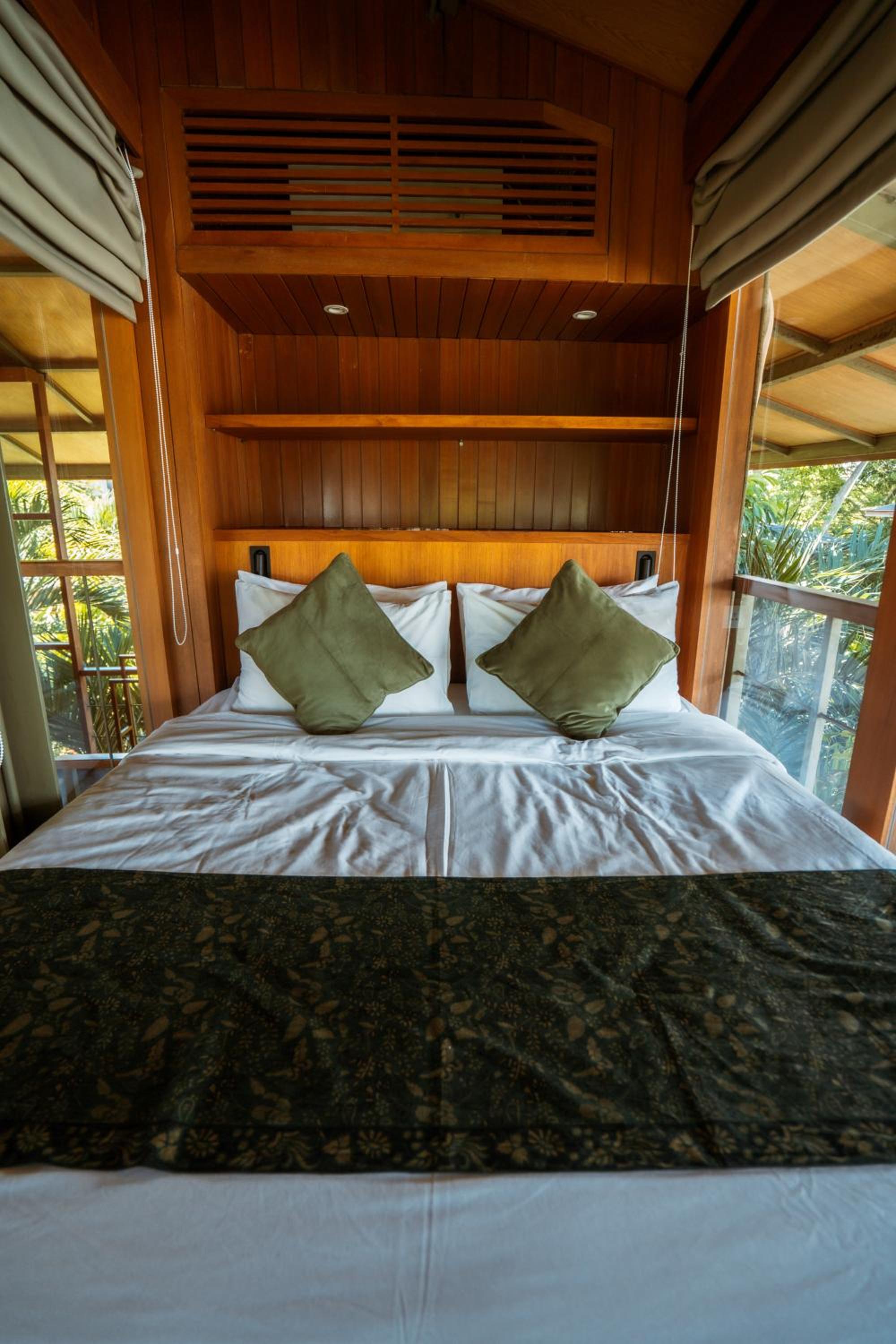 Treehouse B - Photo 4