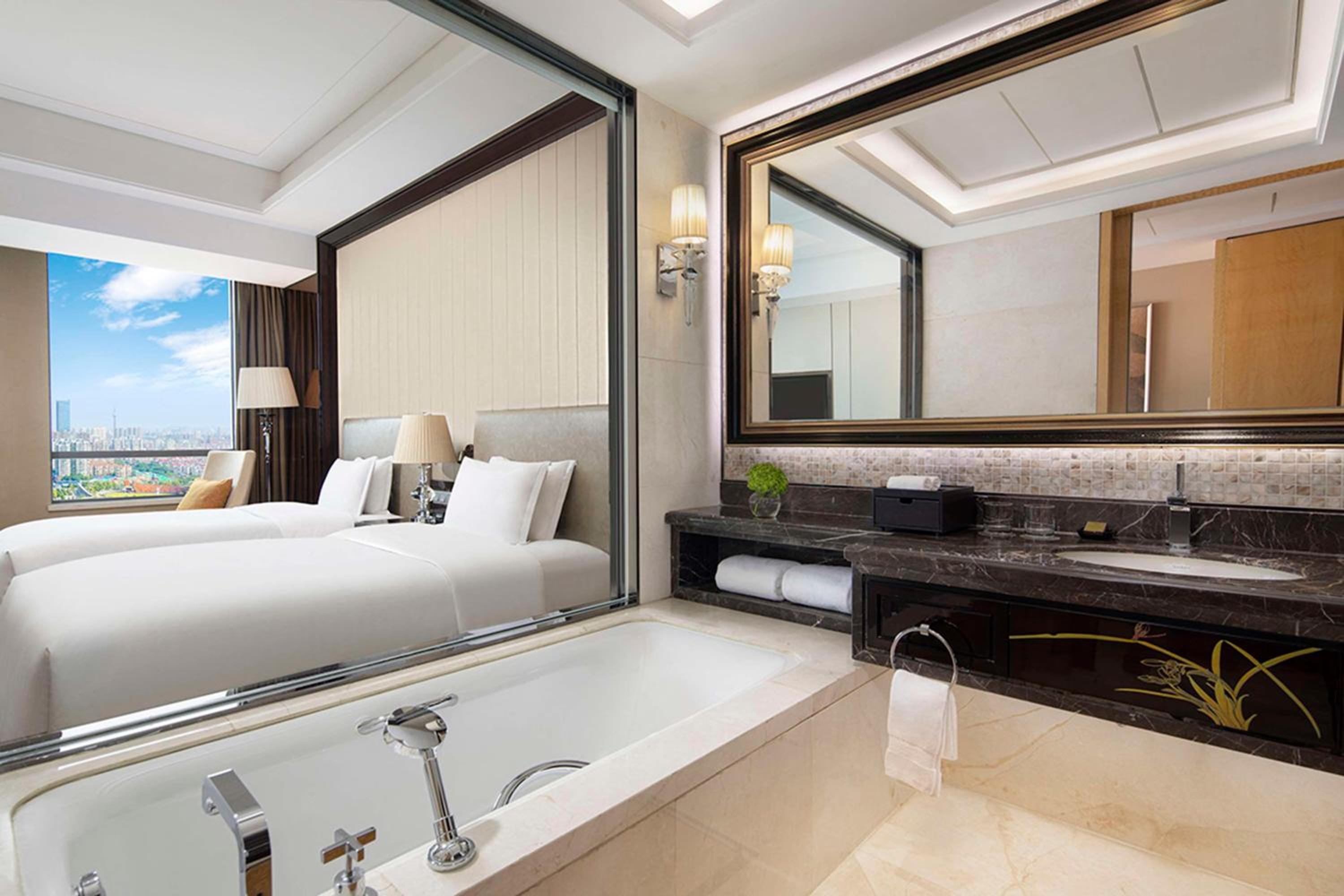 Twin Room - Photo 6