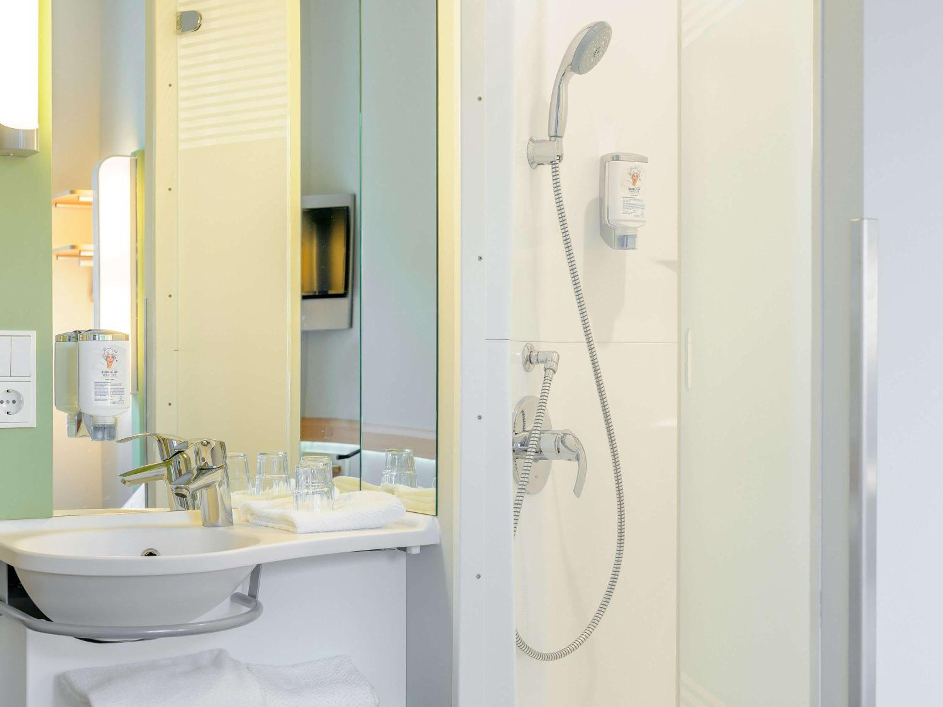 Triple Room - Photo 6