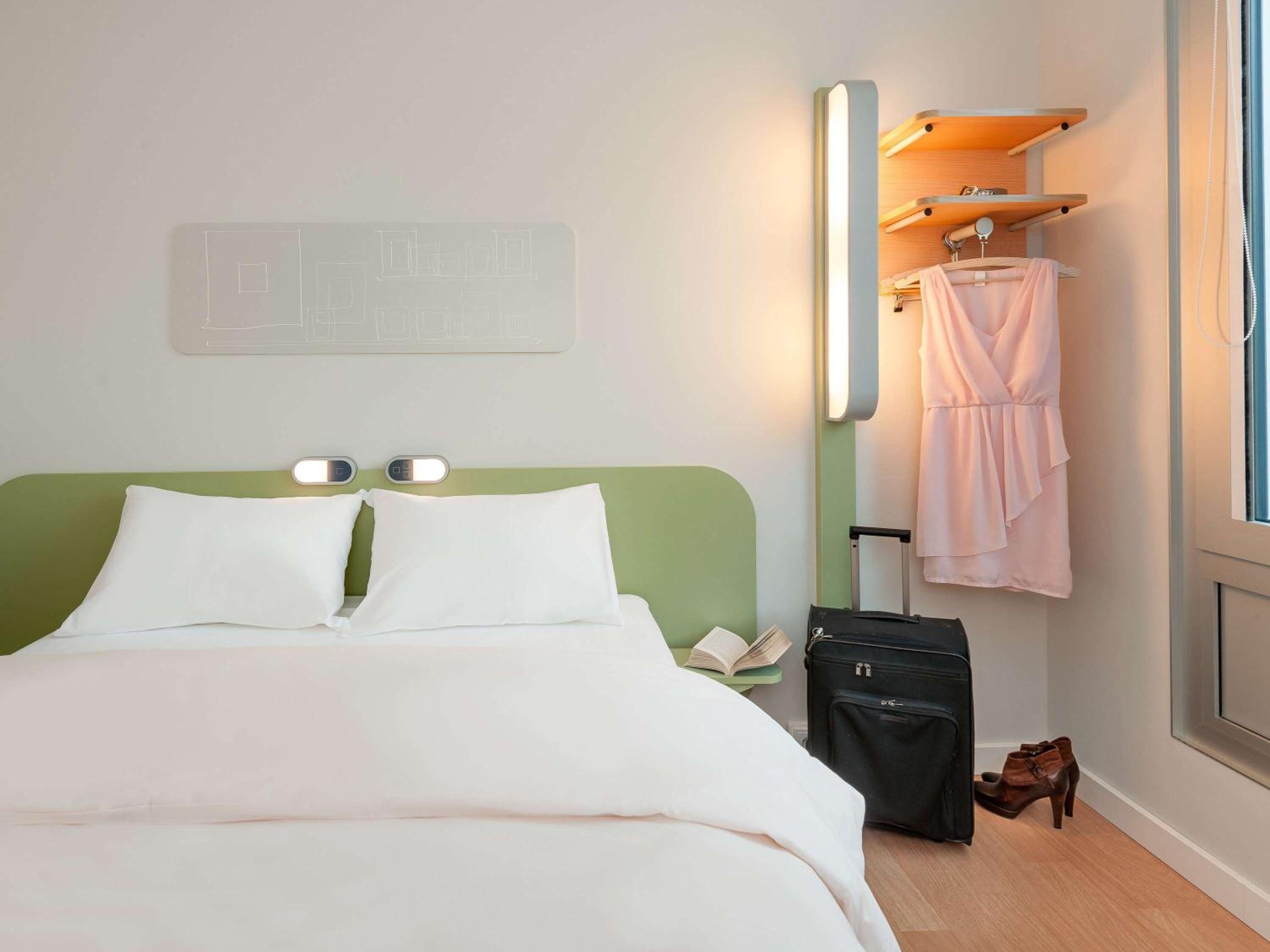 Standard One Double Bed - Photo 10