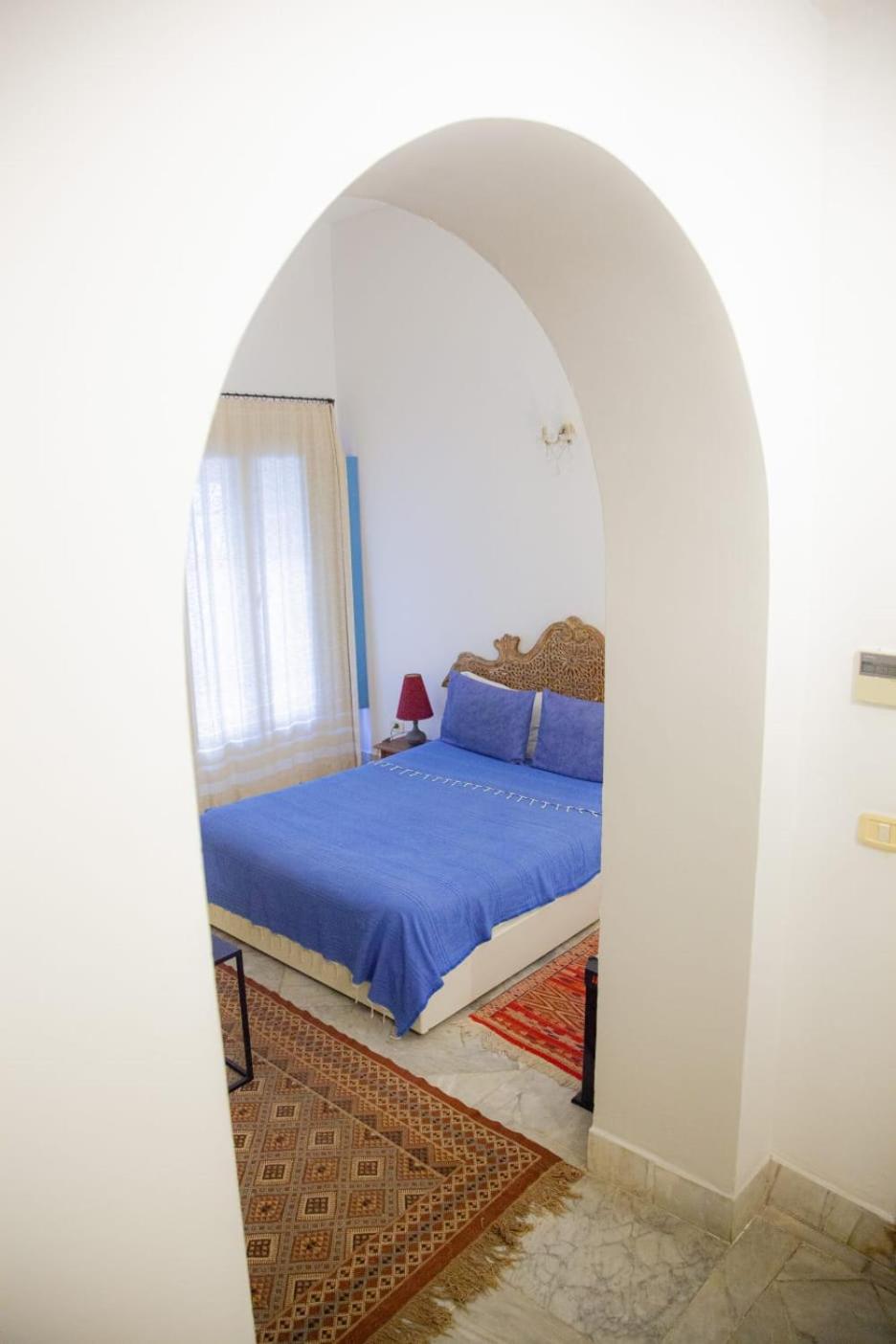 Deluxe Room - Photo 15