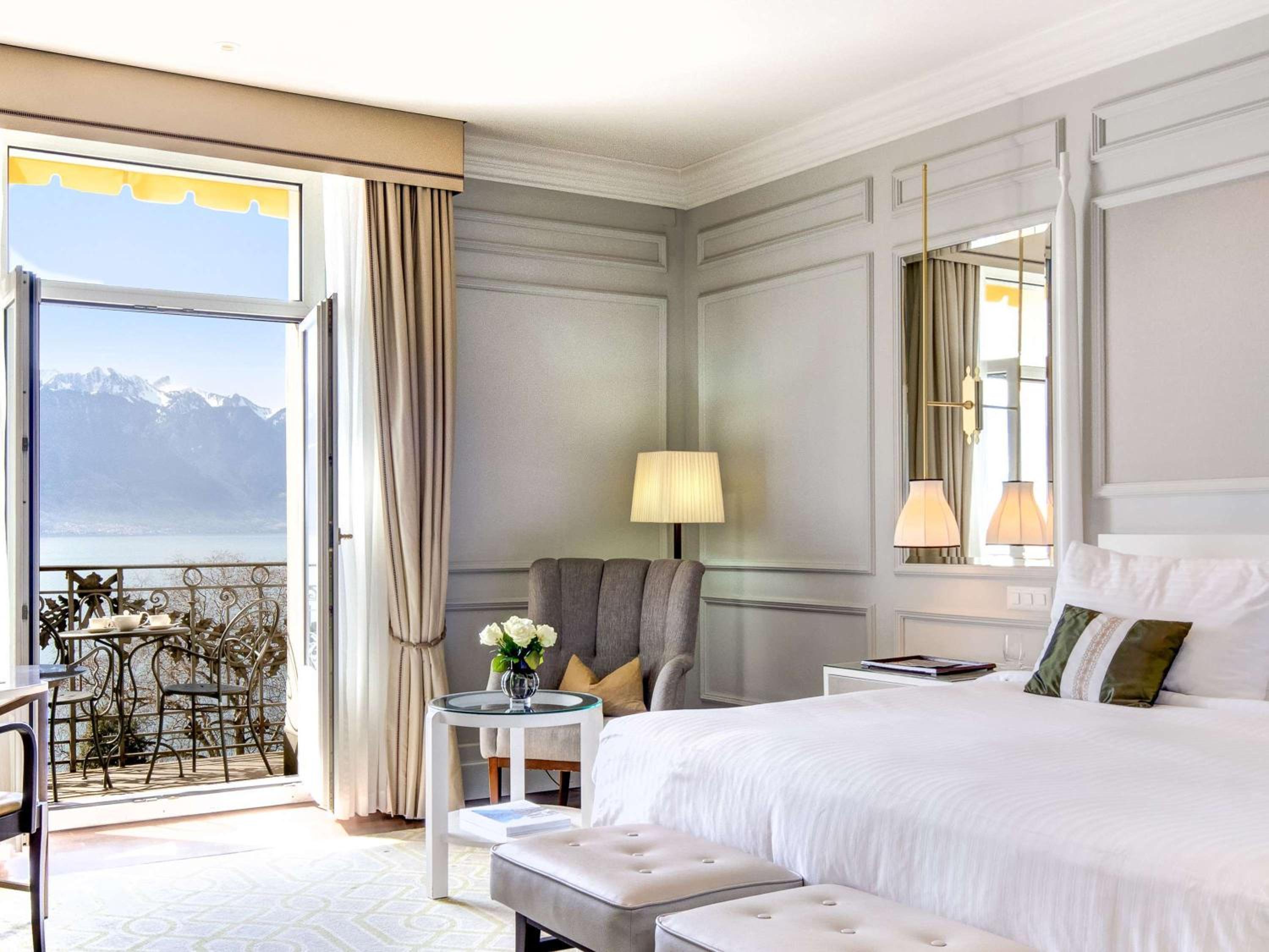 Deluxe Room with Lake View - Photo 1