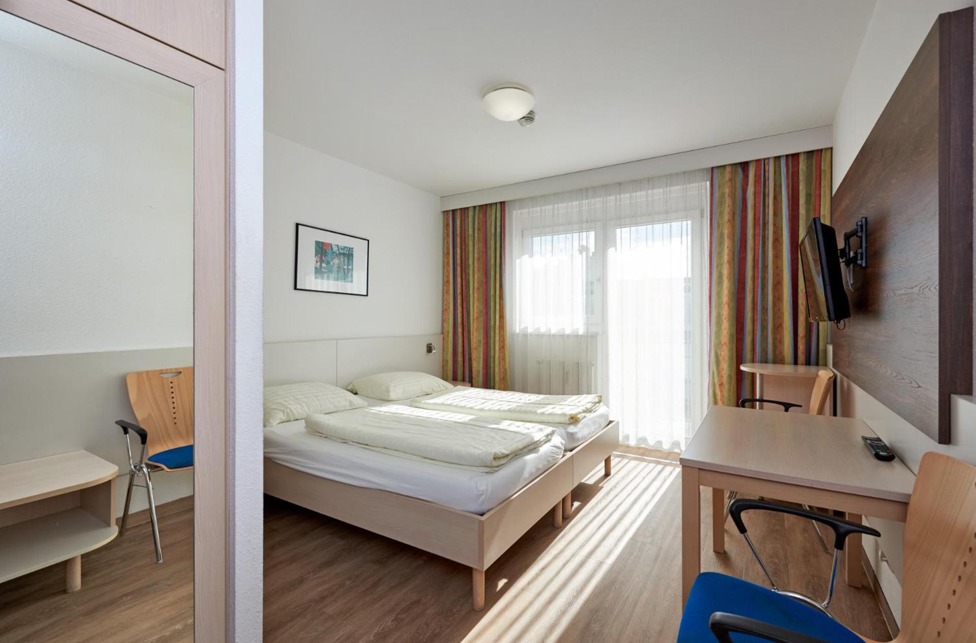 Deluxe Single Room with Courtyard View