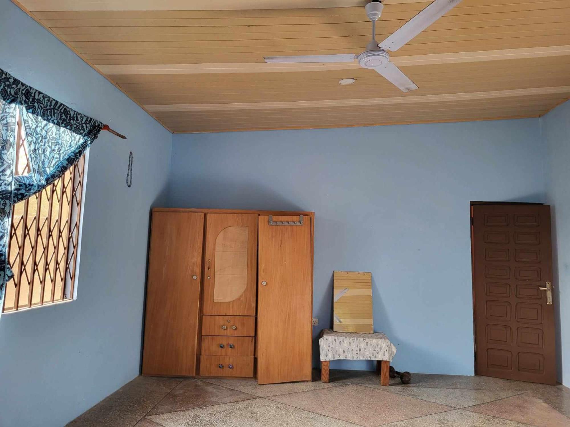 Double Room With Shared Bathroom photo 2