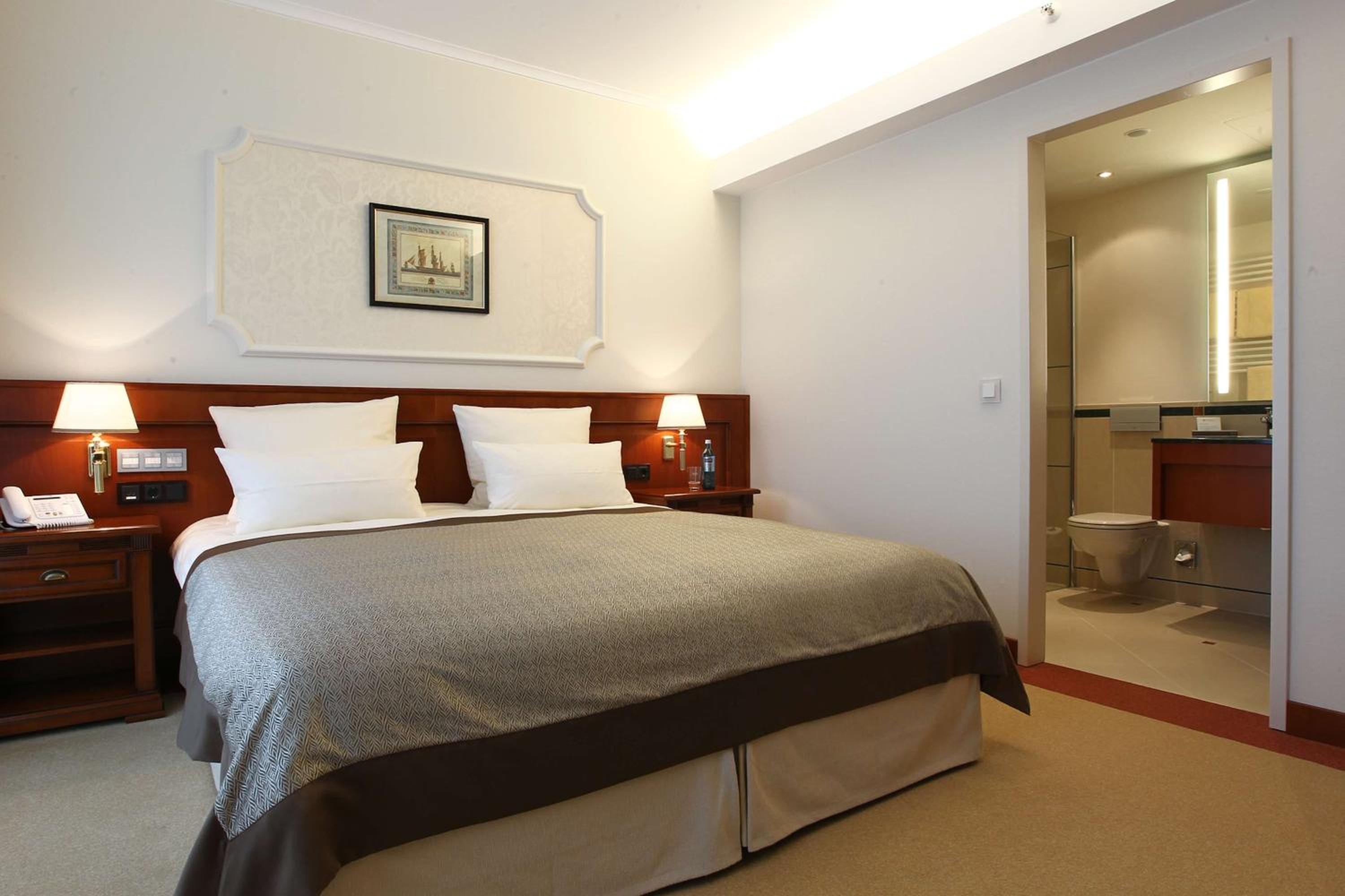 Two-Bedroom Suite photo 3