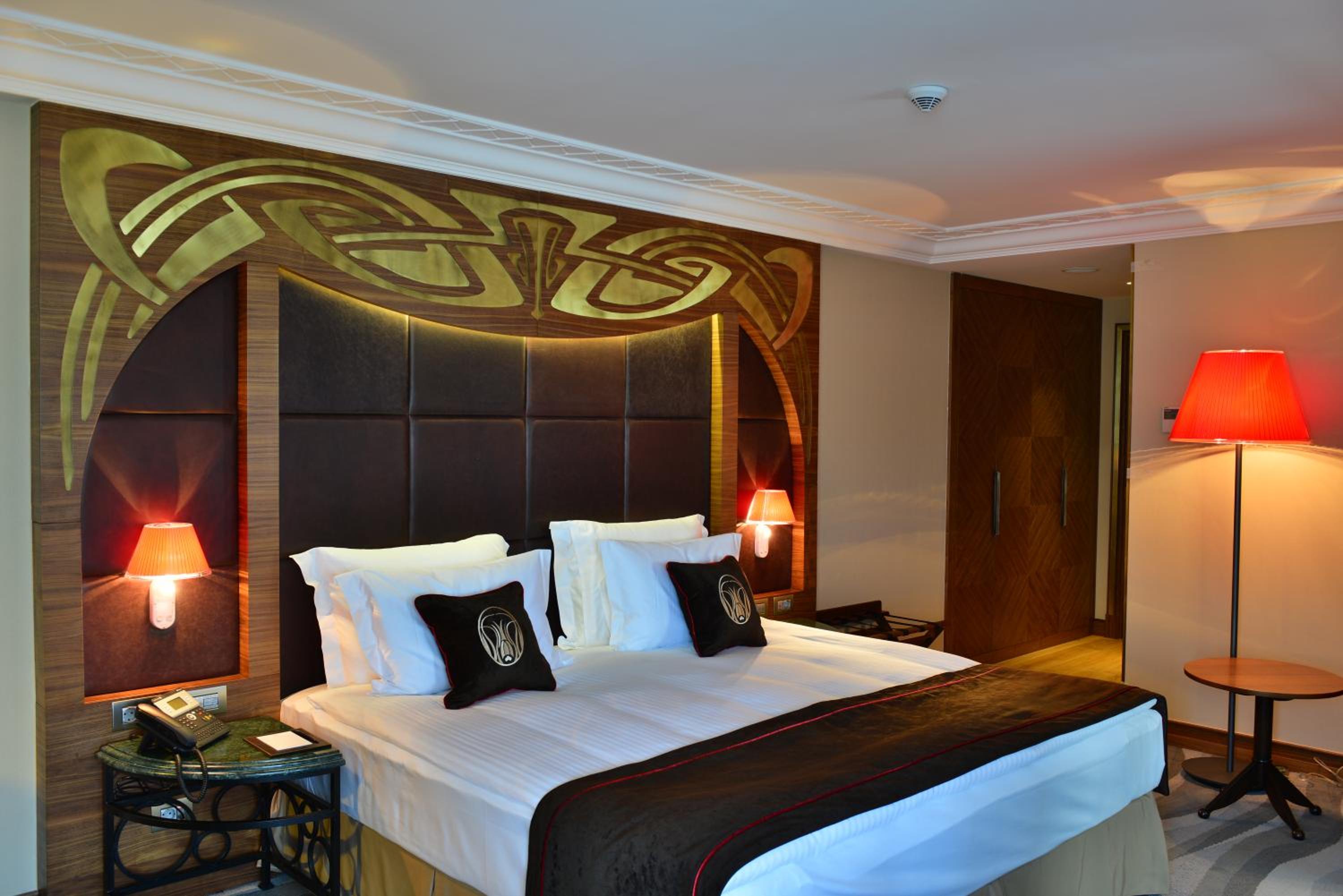Executive Deluxe King Room photo 2
