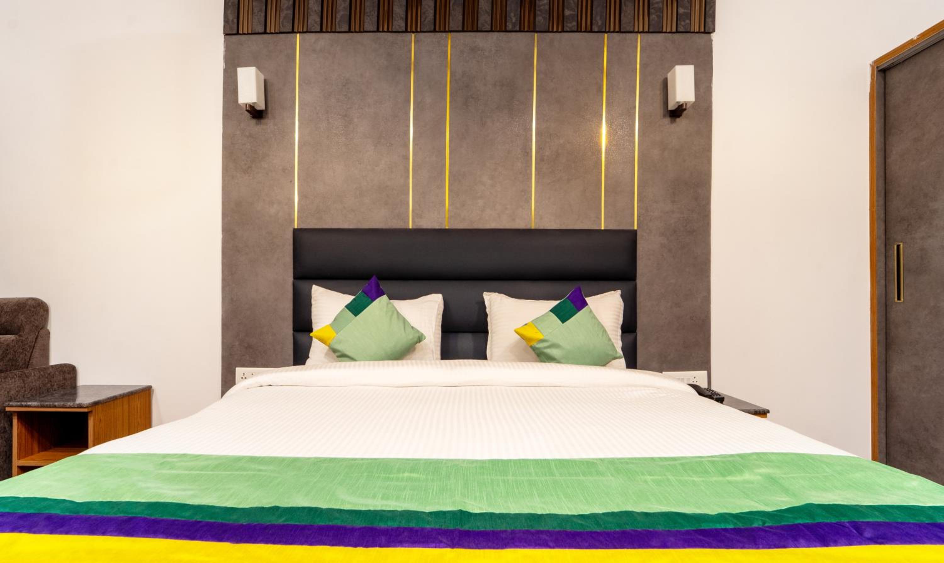Standard Room With Mountain View photo 2