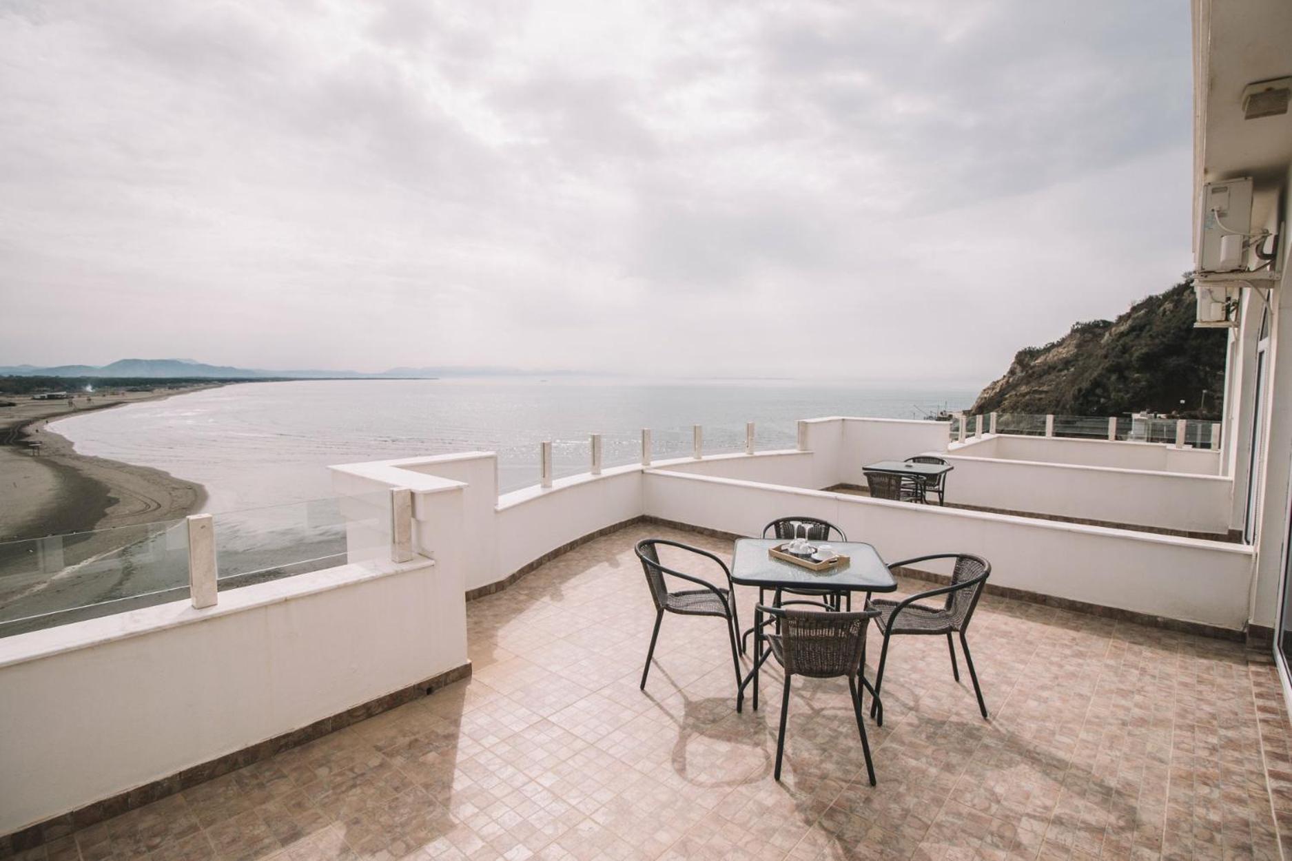 Deluxe Double Room With Balcony And Sea View