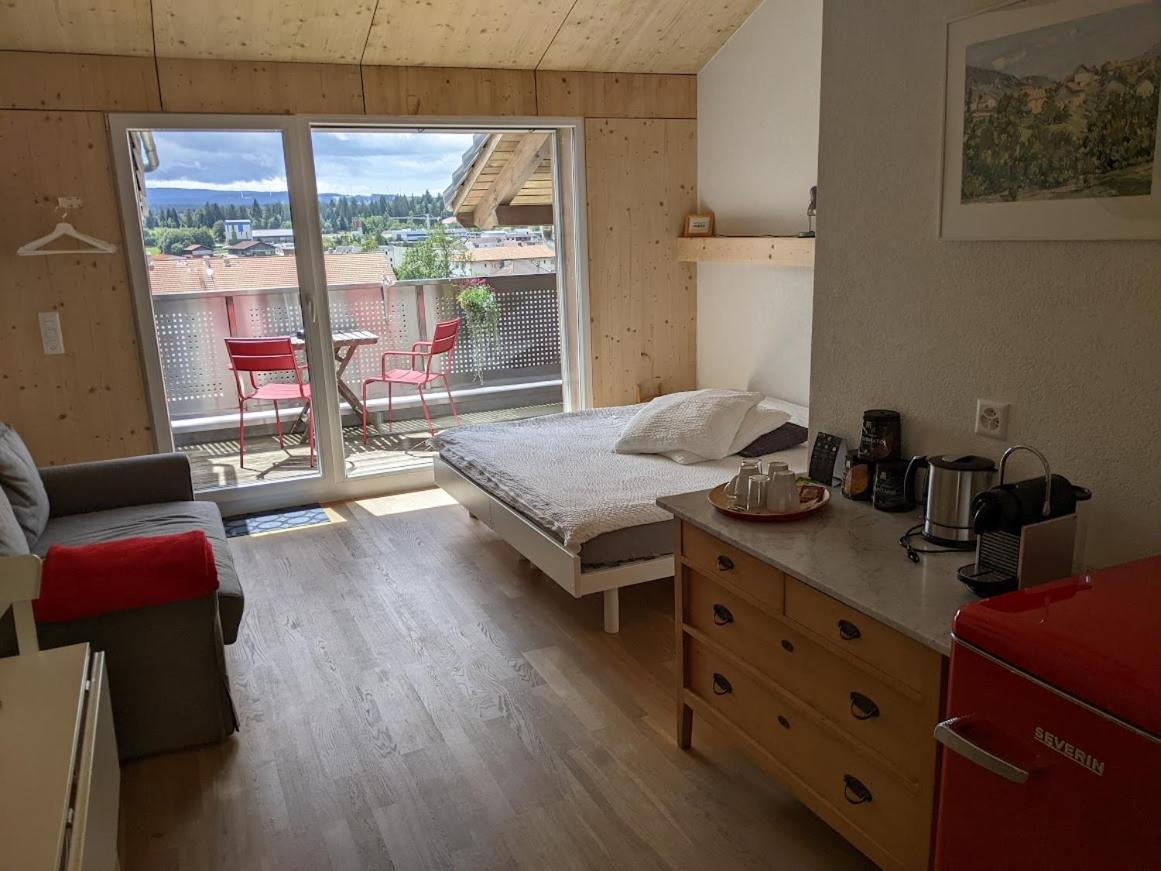 Double or Twin Room with Balcony photo 2