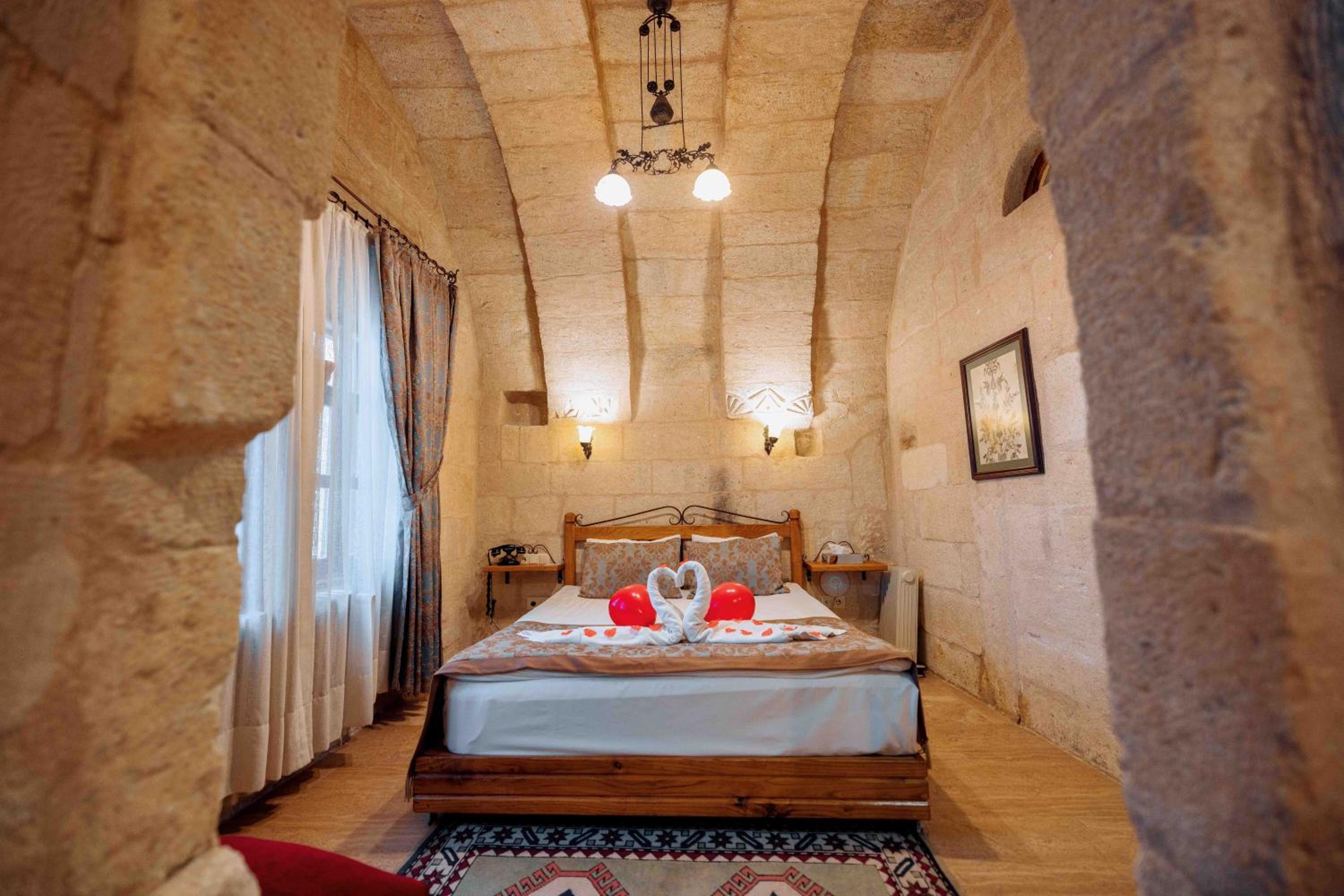 Cave Suite - Photo 6