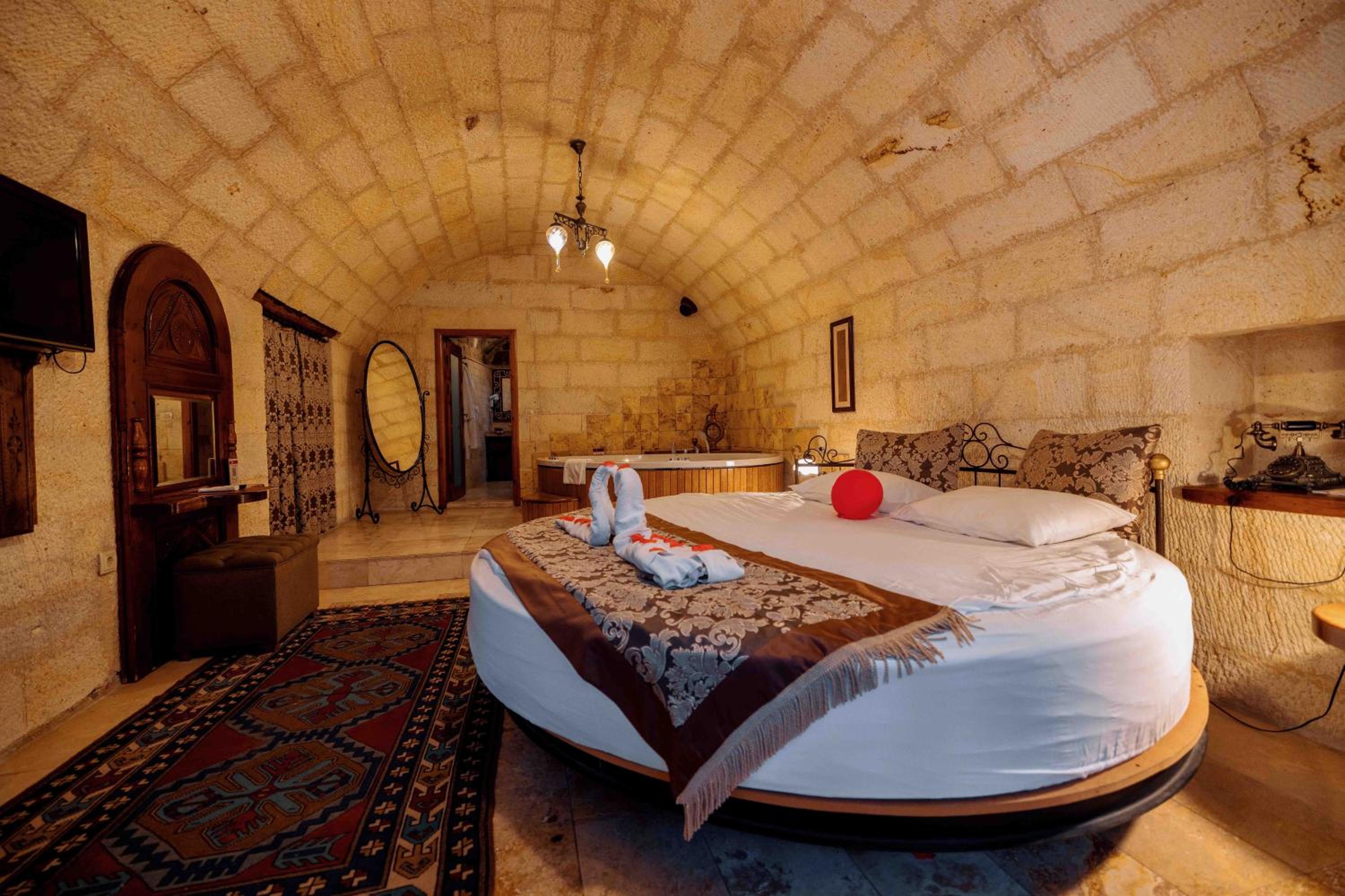 Grand Stone Suite - Photo 6