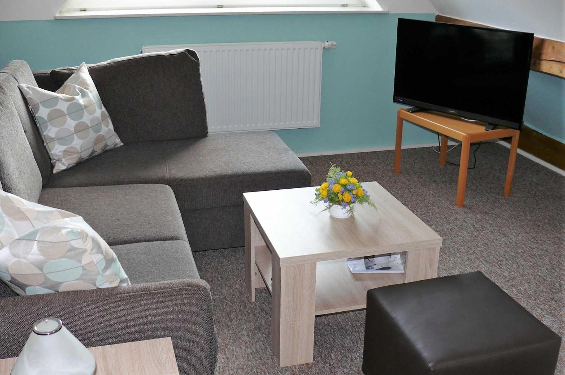 Three-Bedroom Apartment with Terrace photo 2