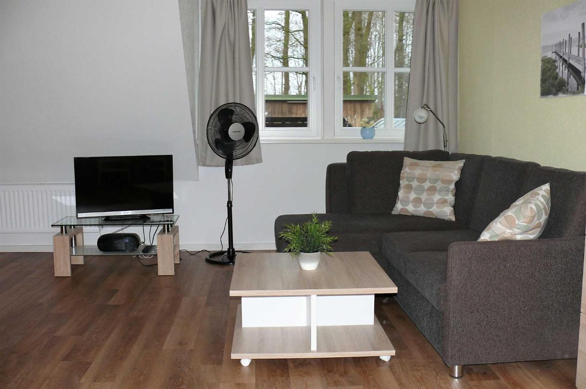 One-Bedroom Apartment photo 2