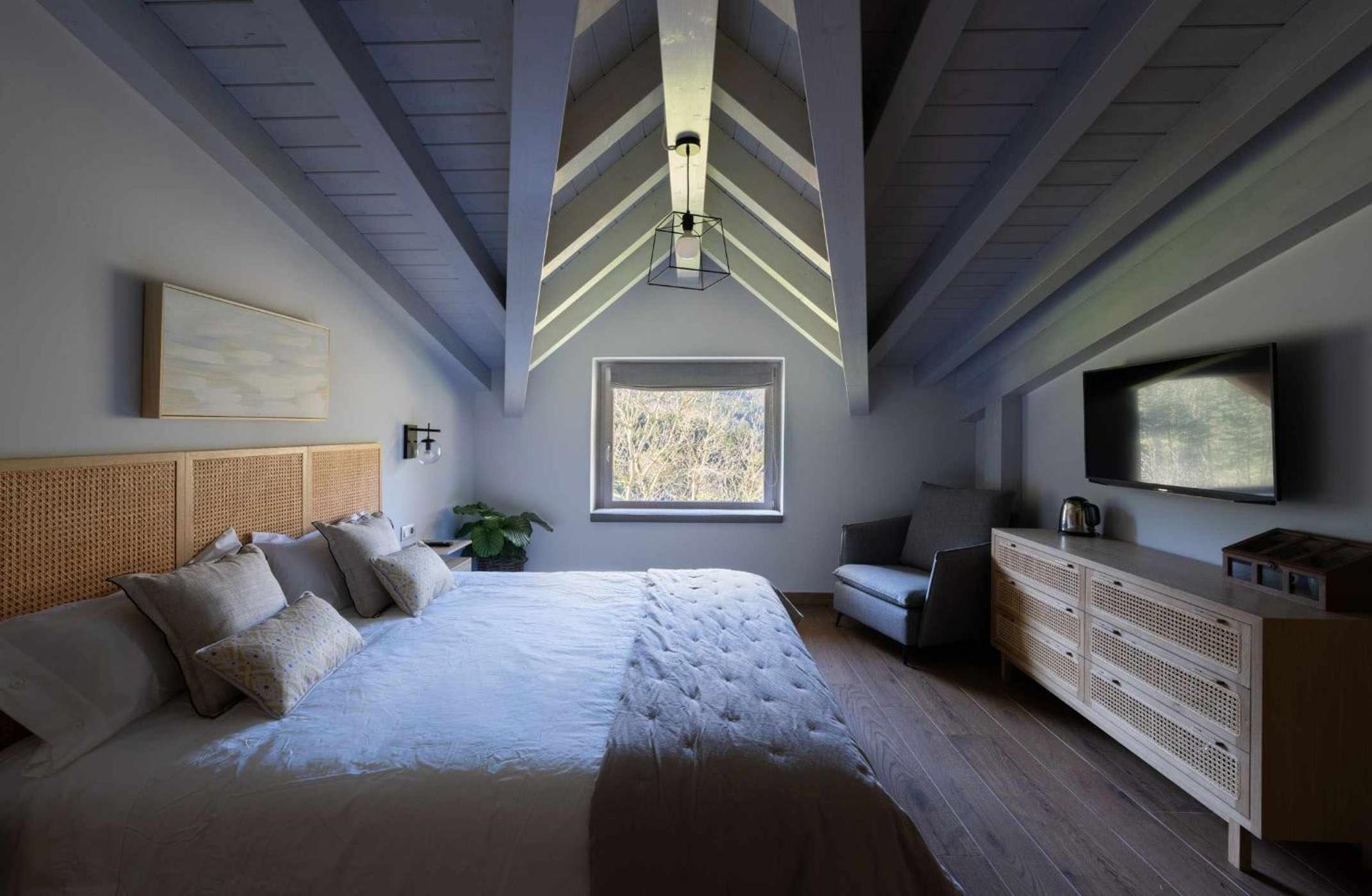 Deluxe Double Room with Bath