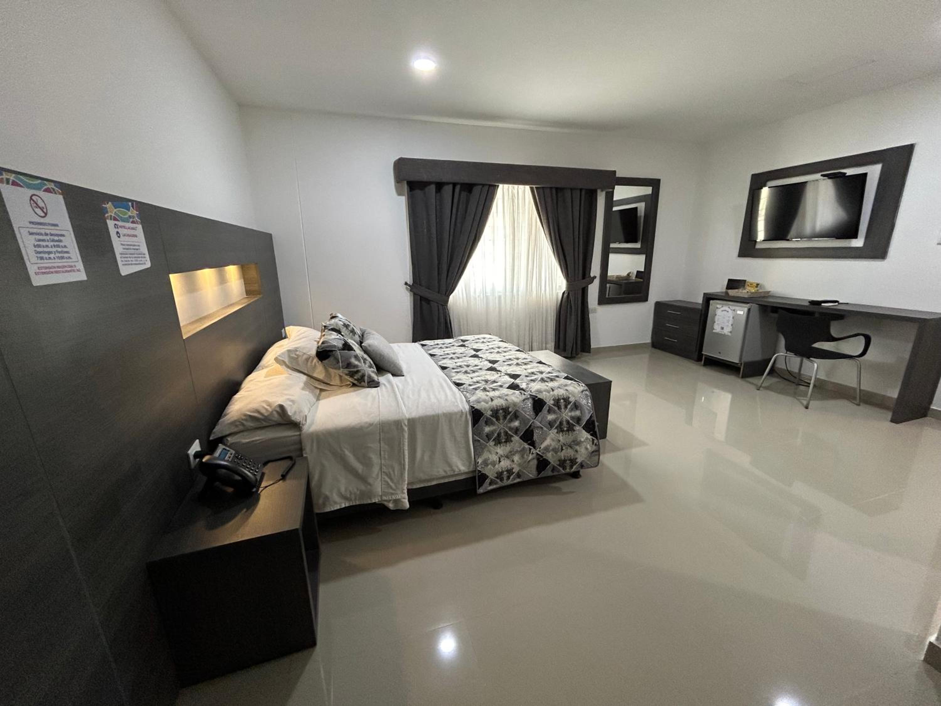 Deluxe Suite photo 3