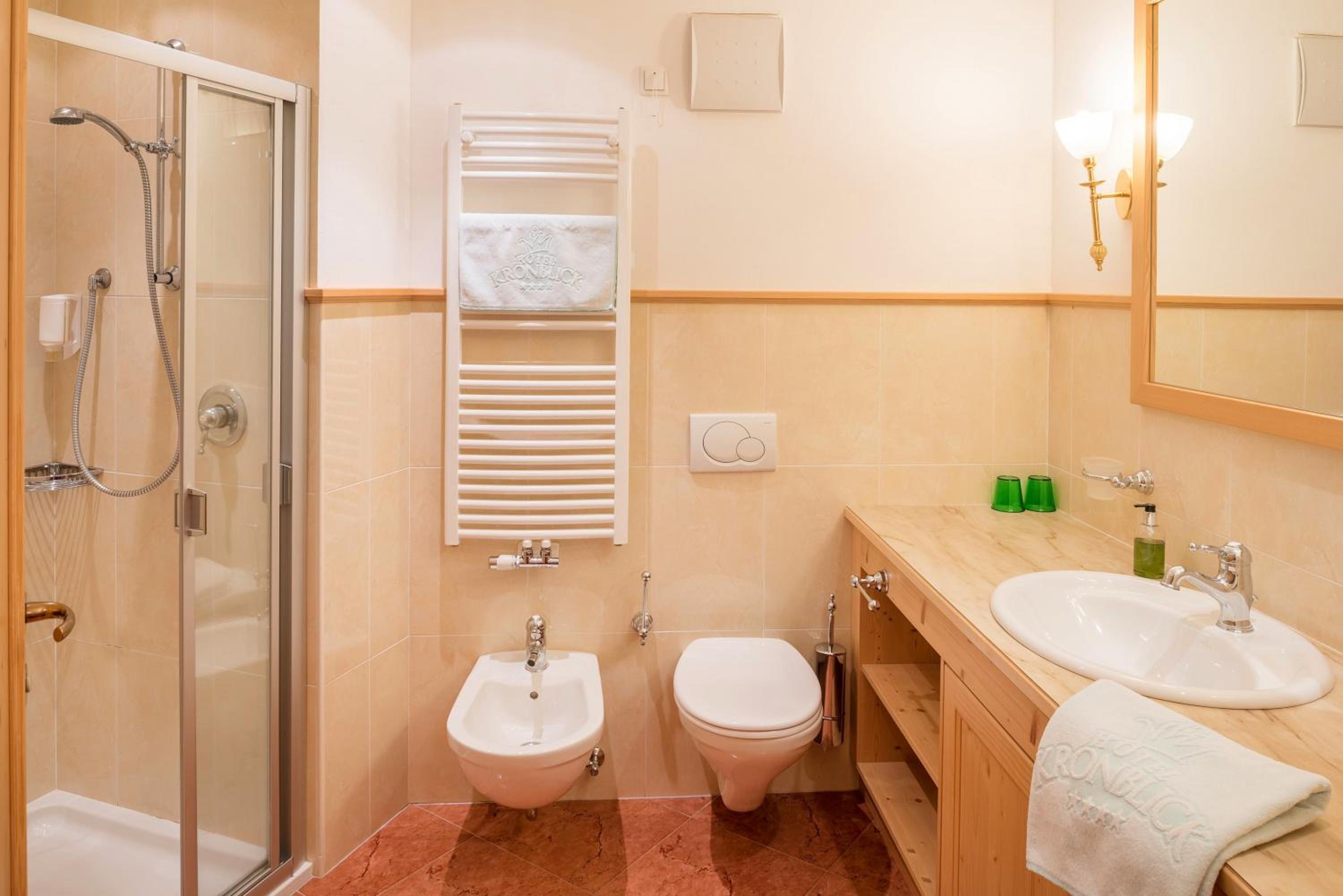 Family Suite - Photo 4