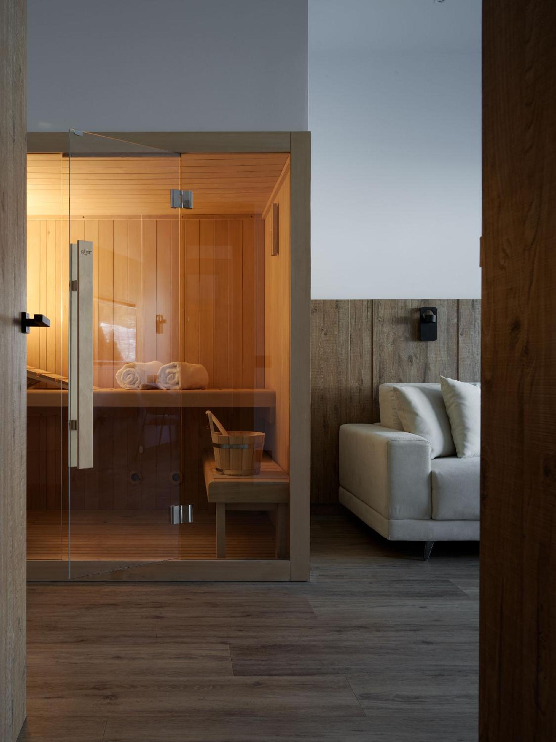 Suite with Sauna photo 2
