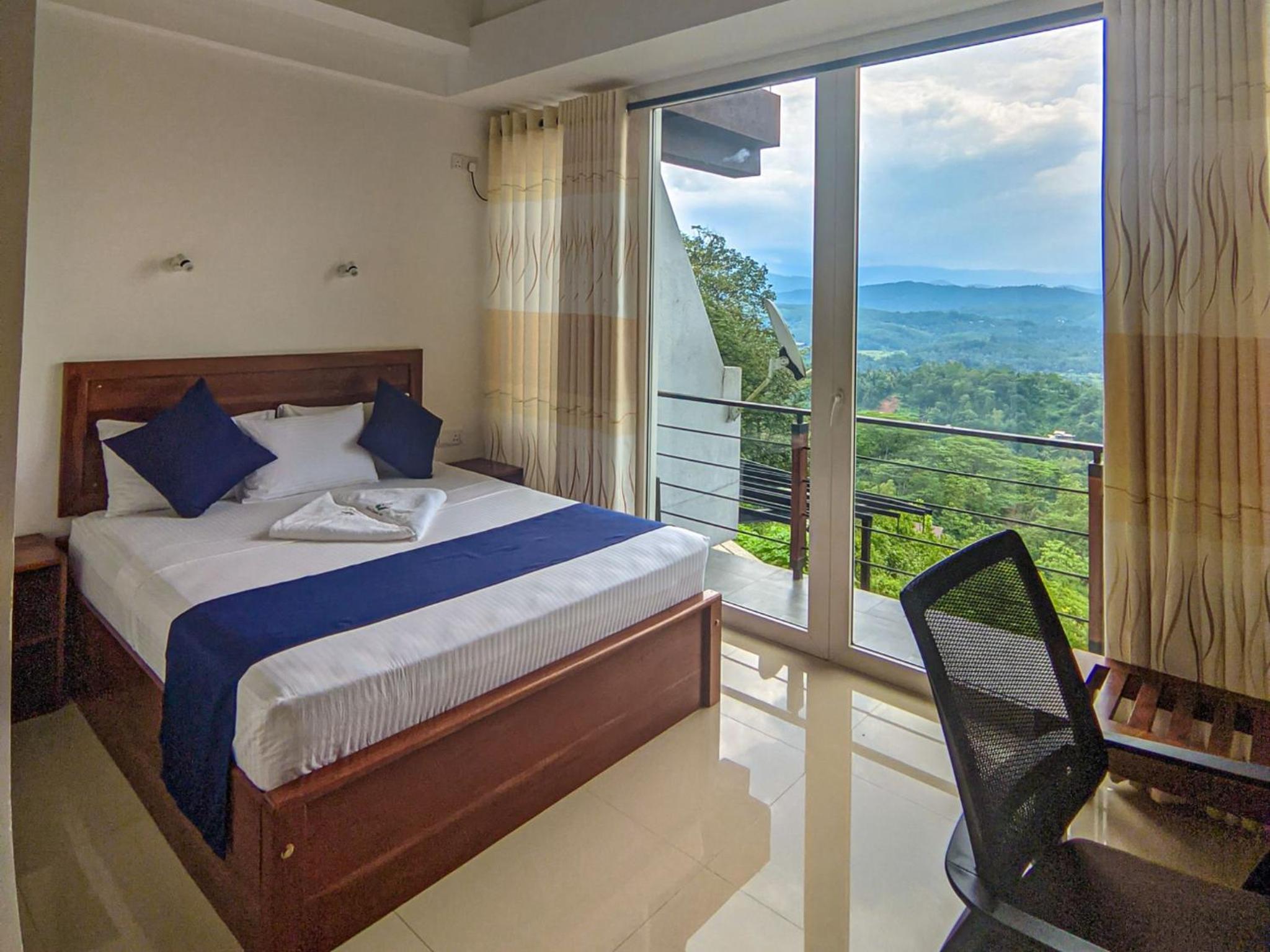 Budget Double Room photo 1