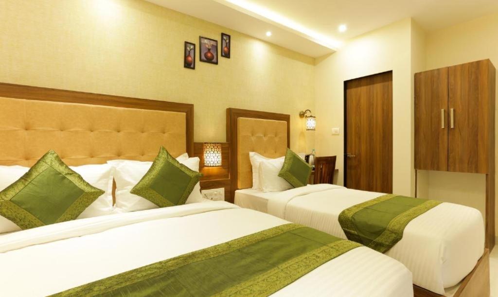 Deluxe Triple Room
