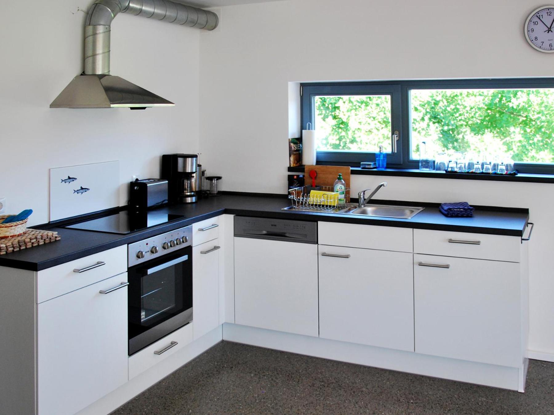 Apartment with Lake View photo 2