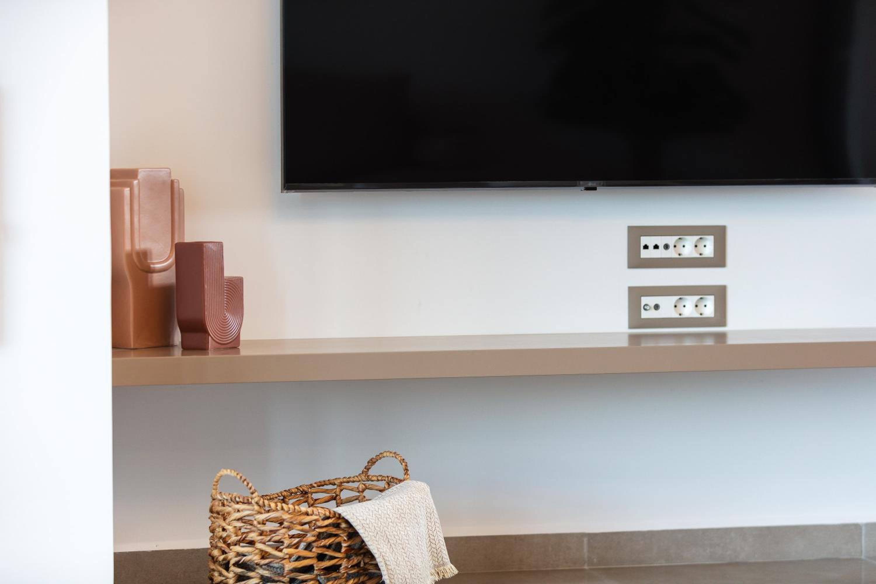 Two-Bedroom Suite -Almyros
