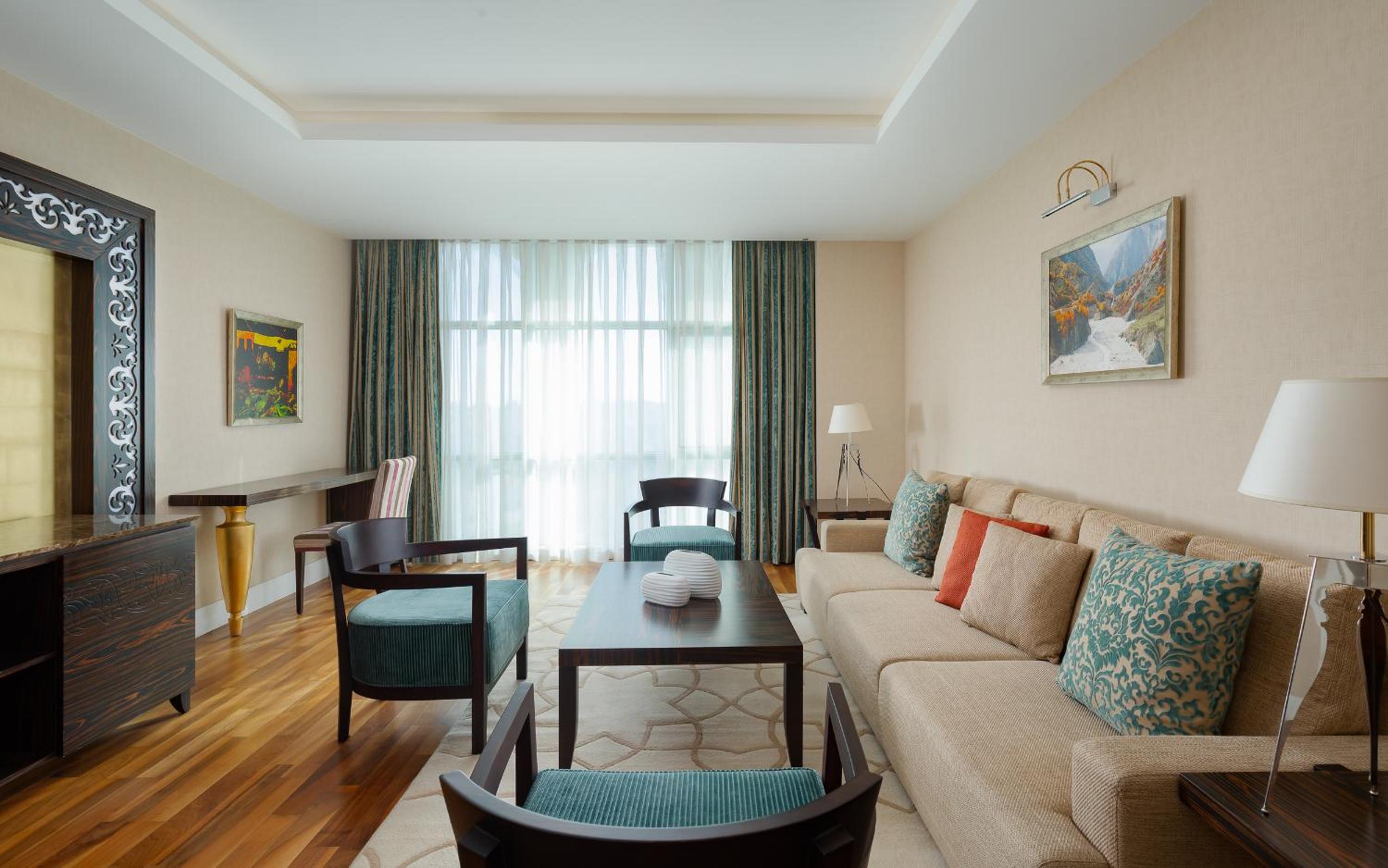 בדמדר הוטל אנד רזידנסס — Presidential Suite