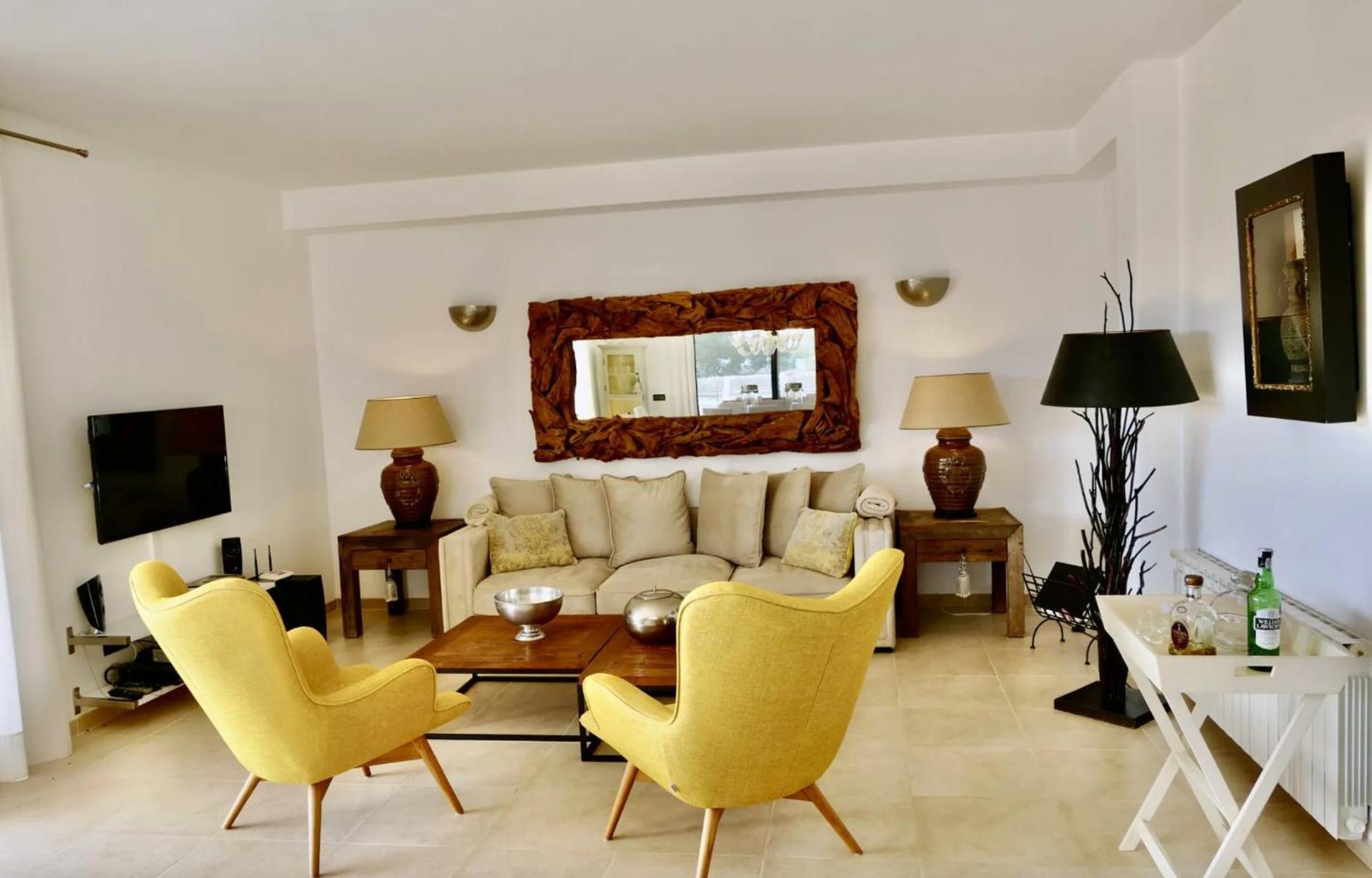 Casa de cuatro habitaciones